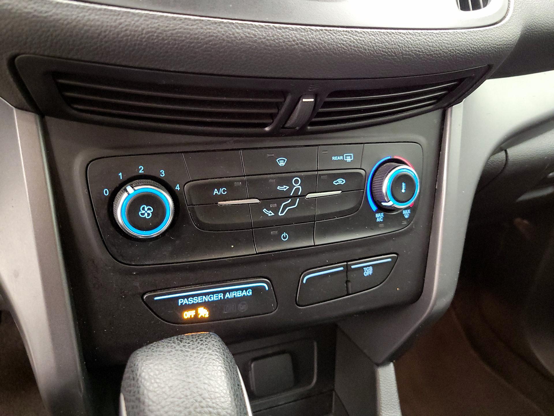 Thumbnail: 2017 Ford Escape - 16