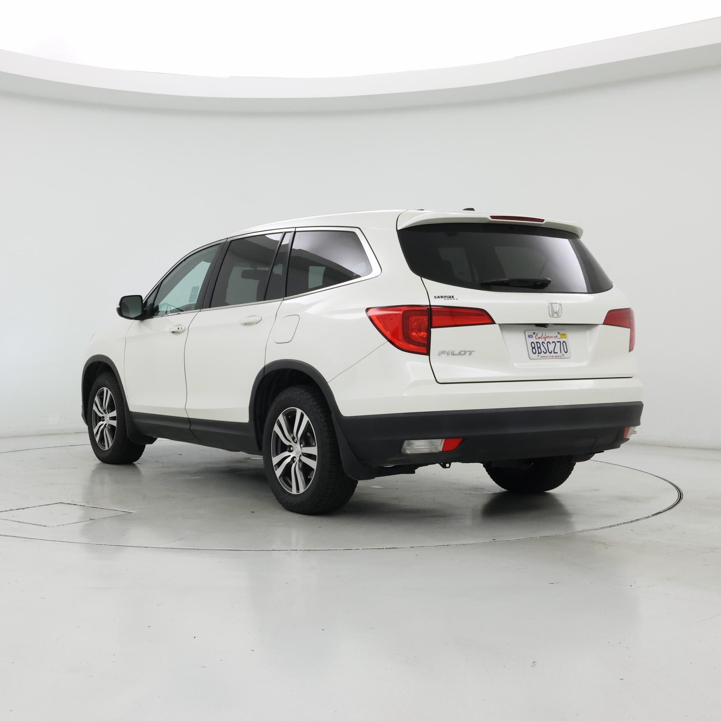 Thumbnail: 2017 Honda Pilot - 2