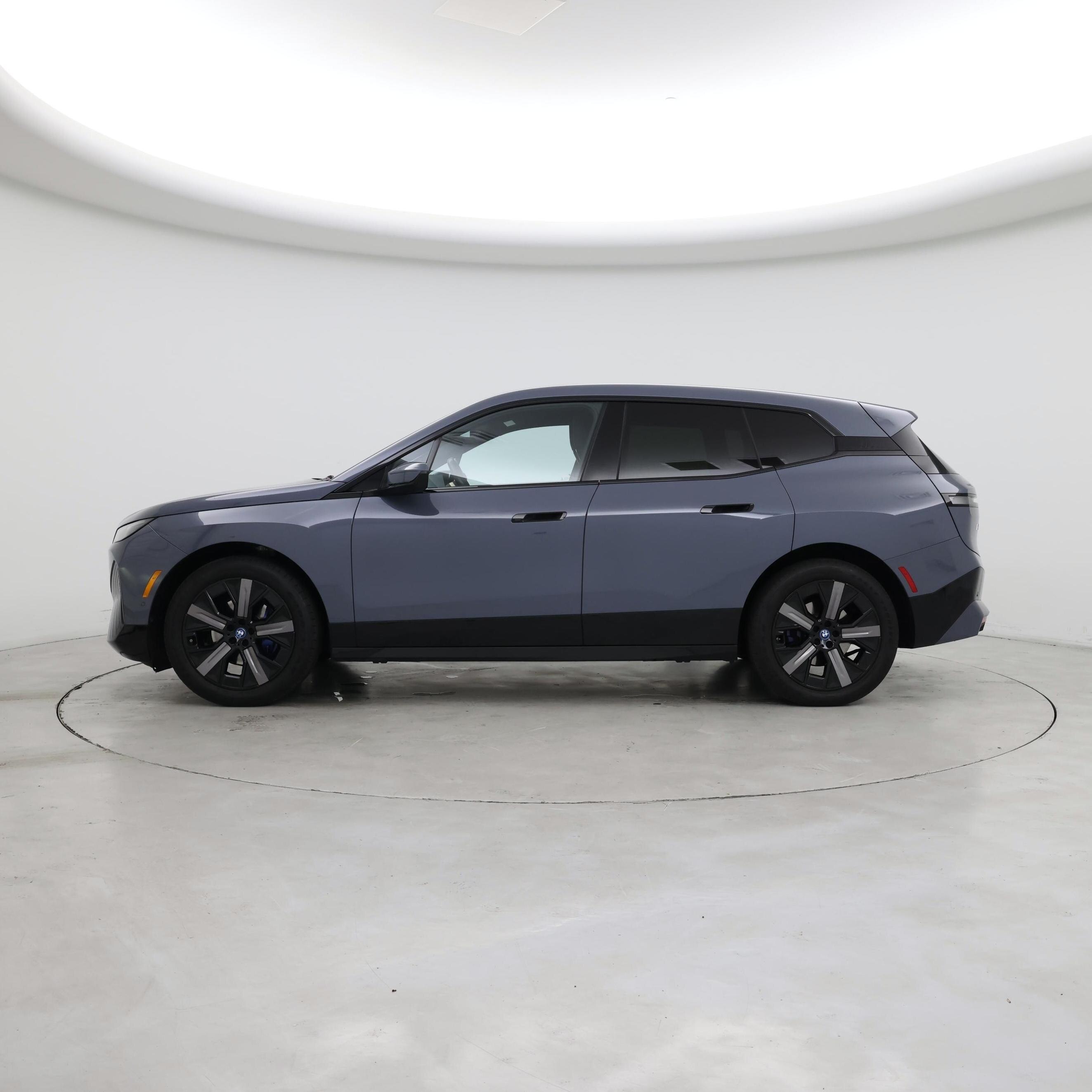 Thumbnail: 2023 BMW iX - 3