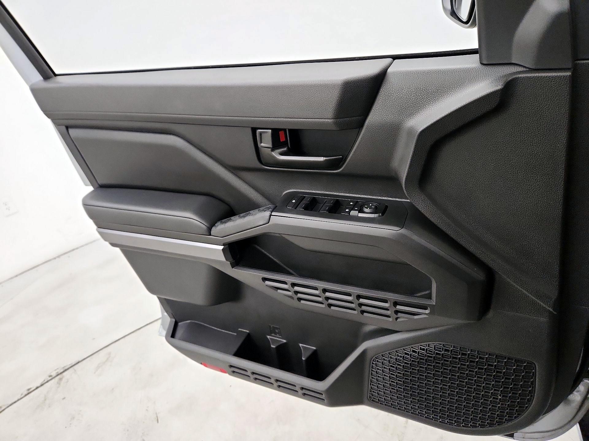 Thumbnail: 2024 Toyota Tacoma - 12