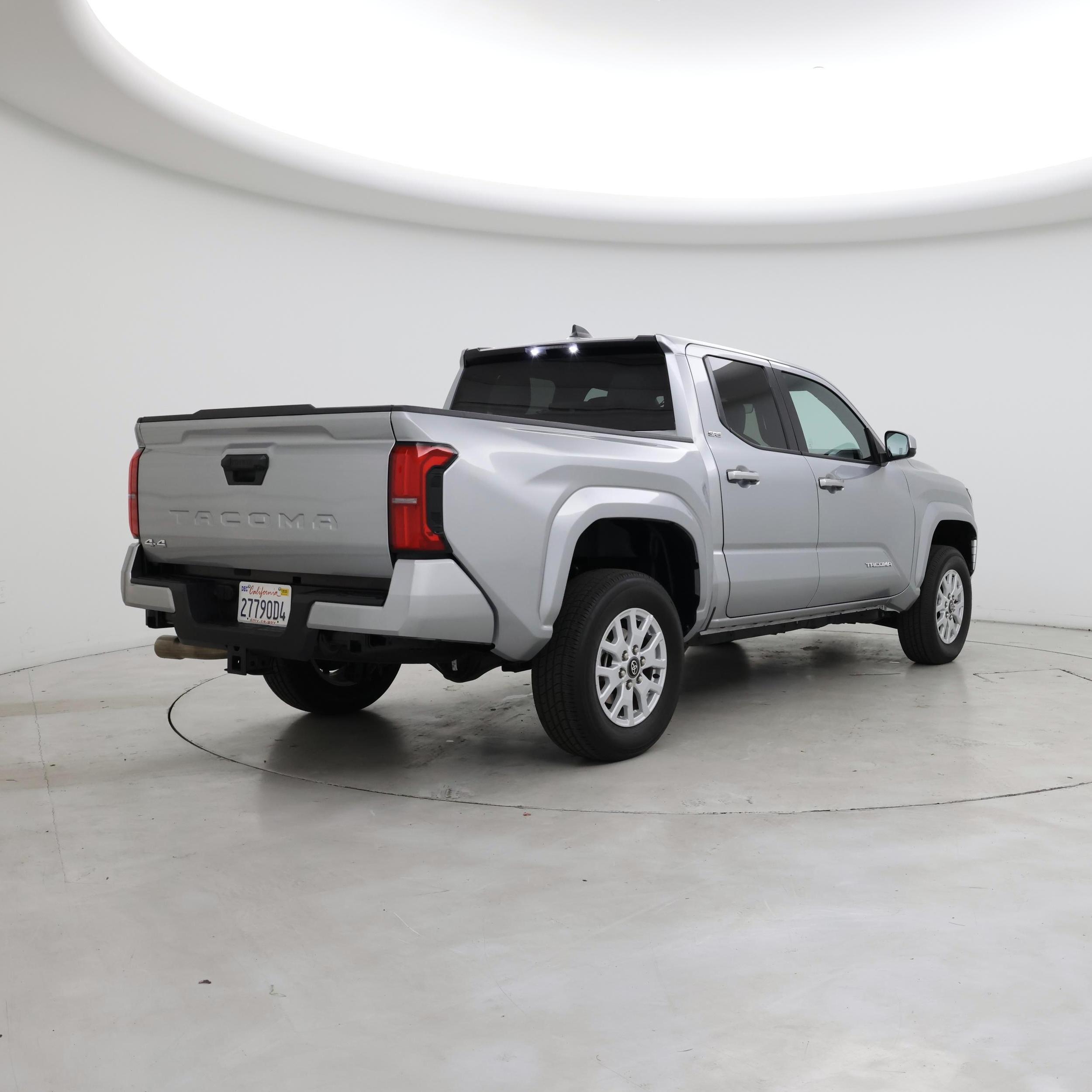 Thumbnail: 2024 Toyota Tacoma - 8