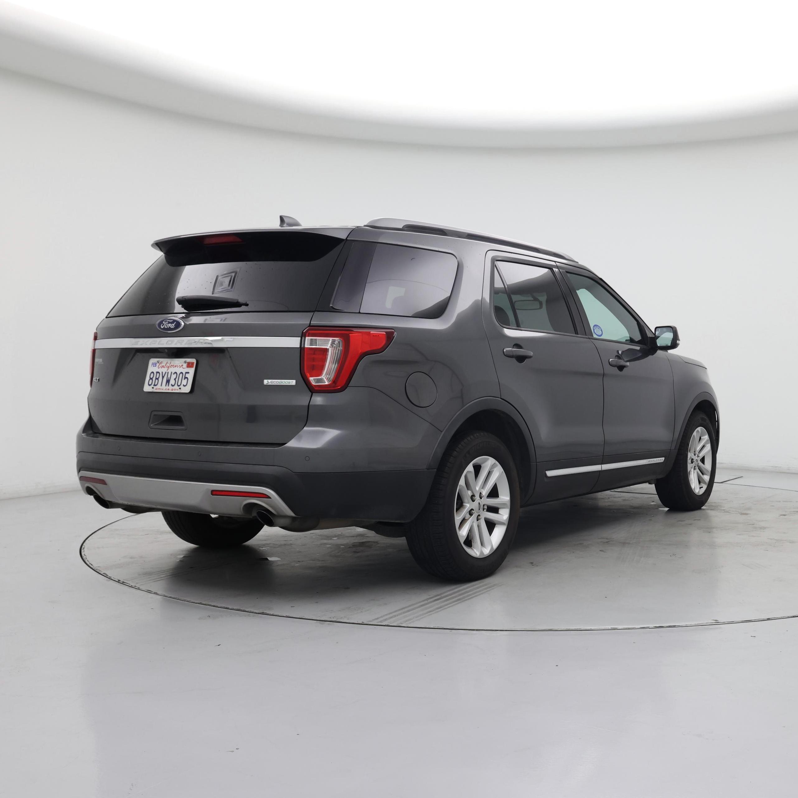 Thumbnail: 2017 Ford Explorer - 8