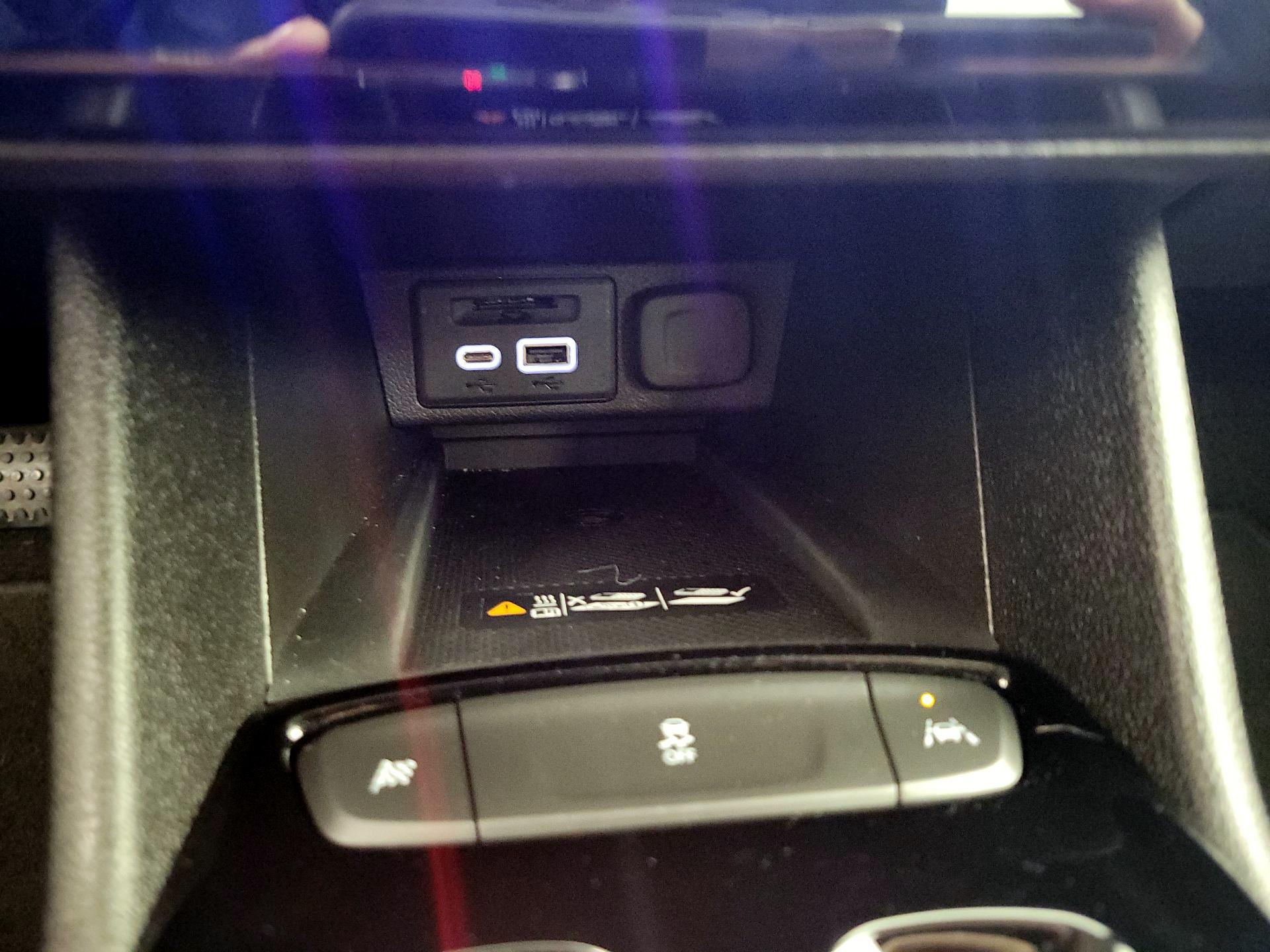 Thumbnail: 2022 Chevrolet Bolt EUV - 18
