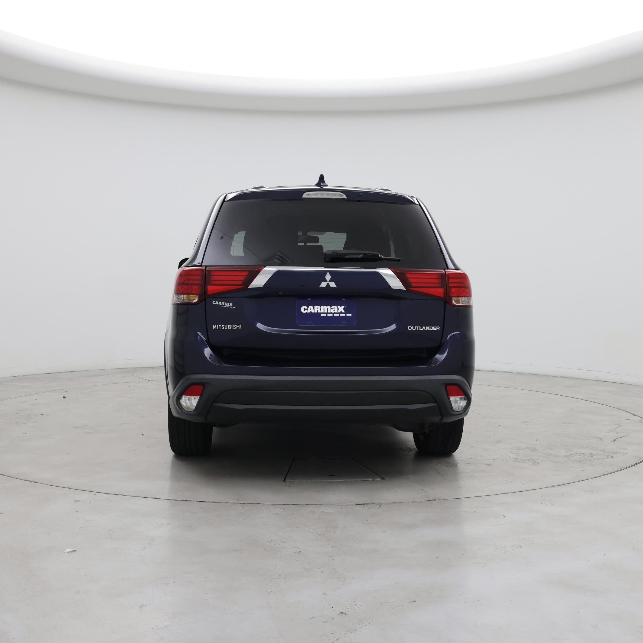 Thumbnail: 2018 Mitsubishi Outlander - 6