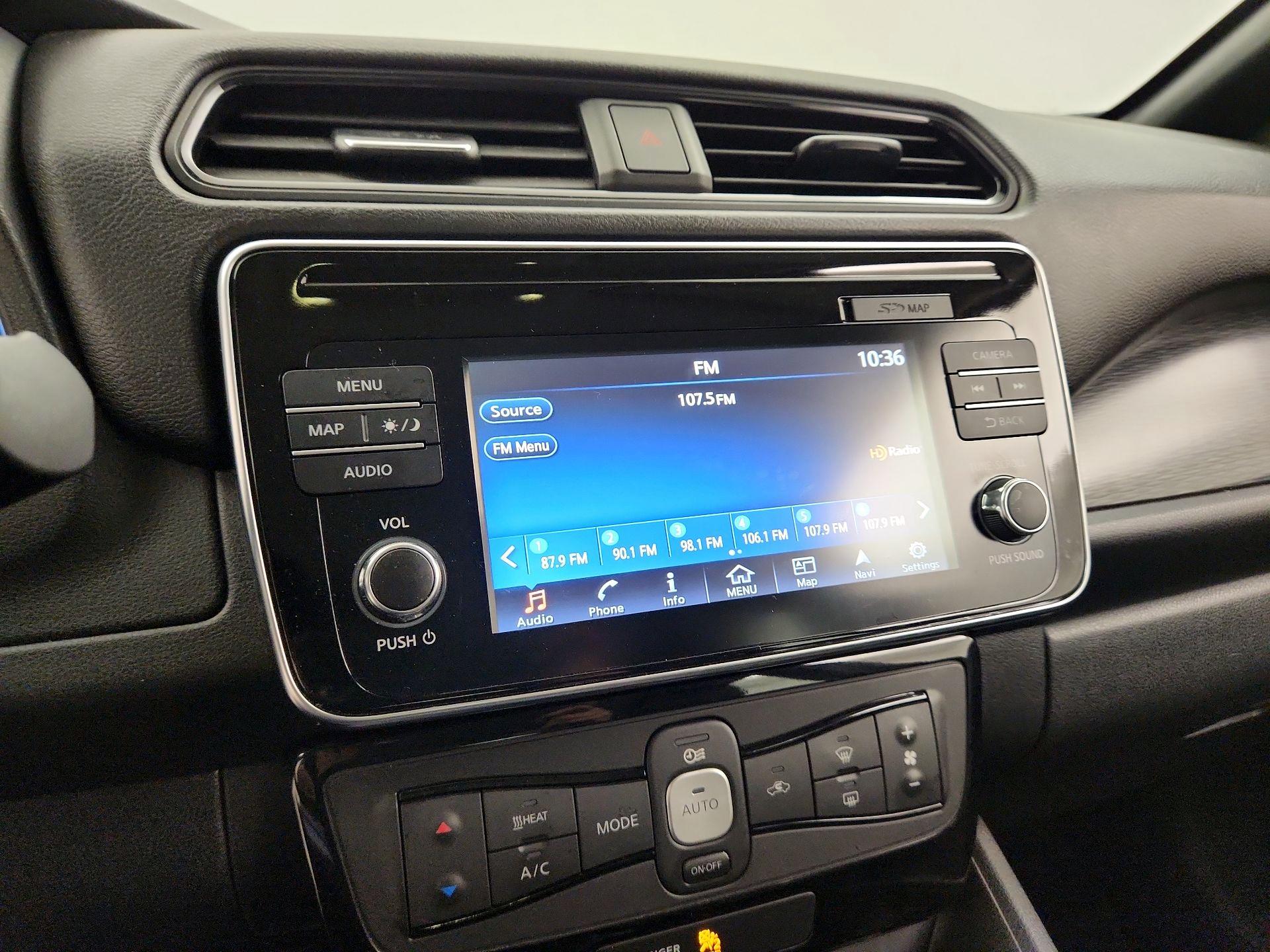 Thumbnail: 2019 Nissan Leaf - 16