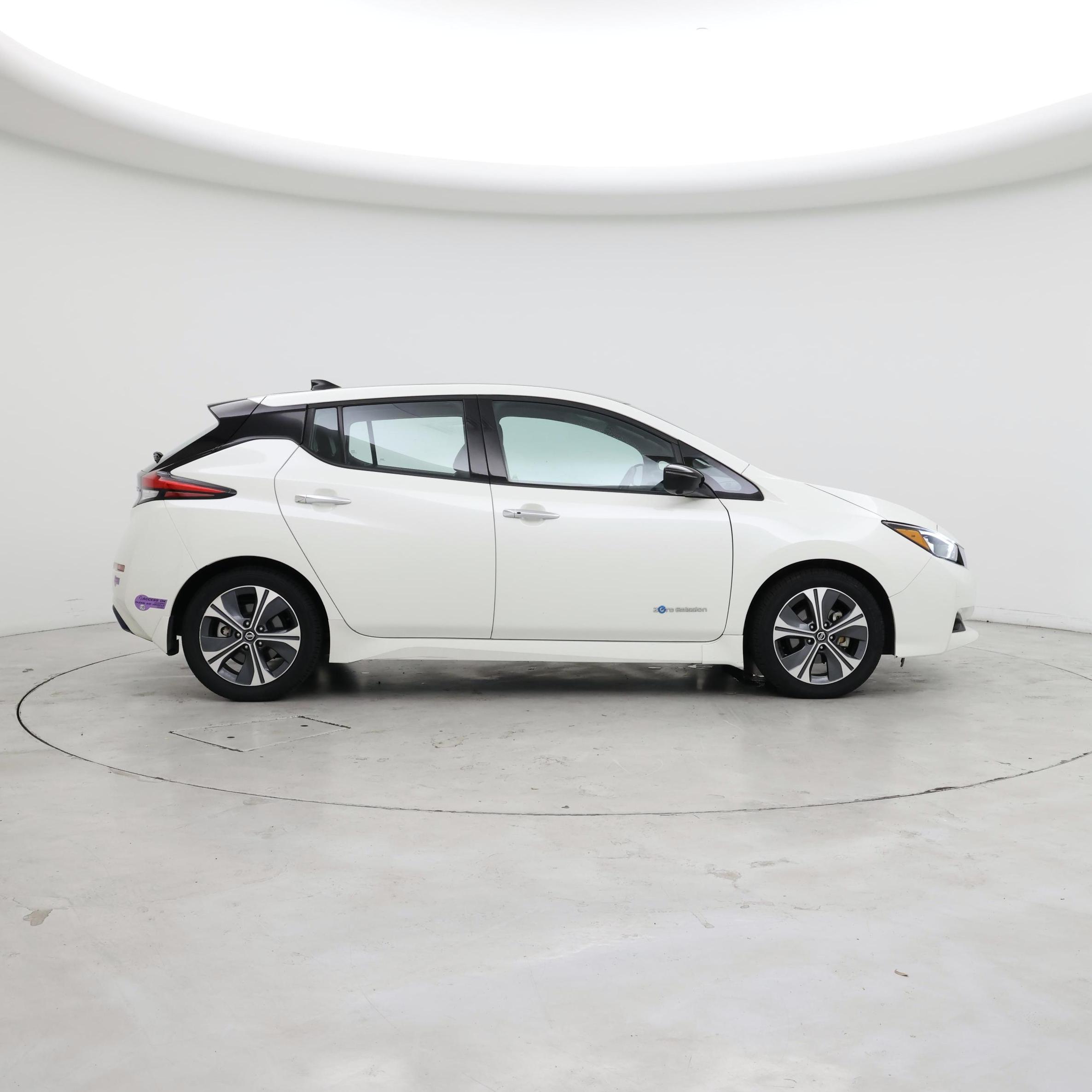 Thumbnail: 2019 Nissan Leaf - 7