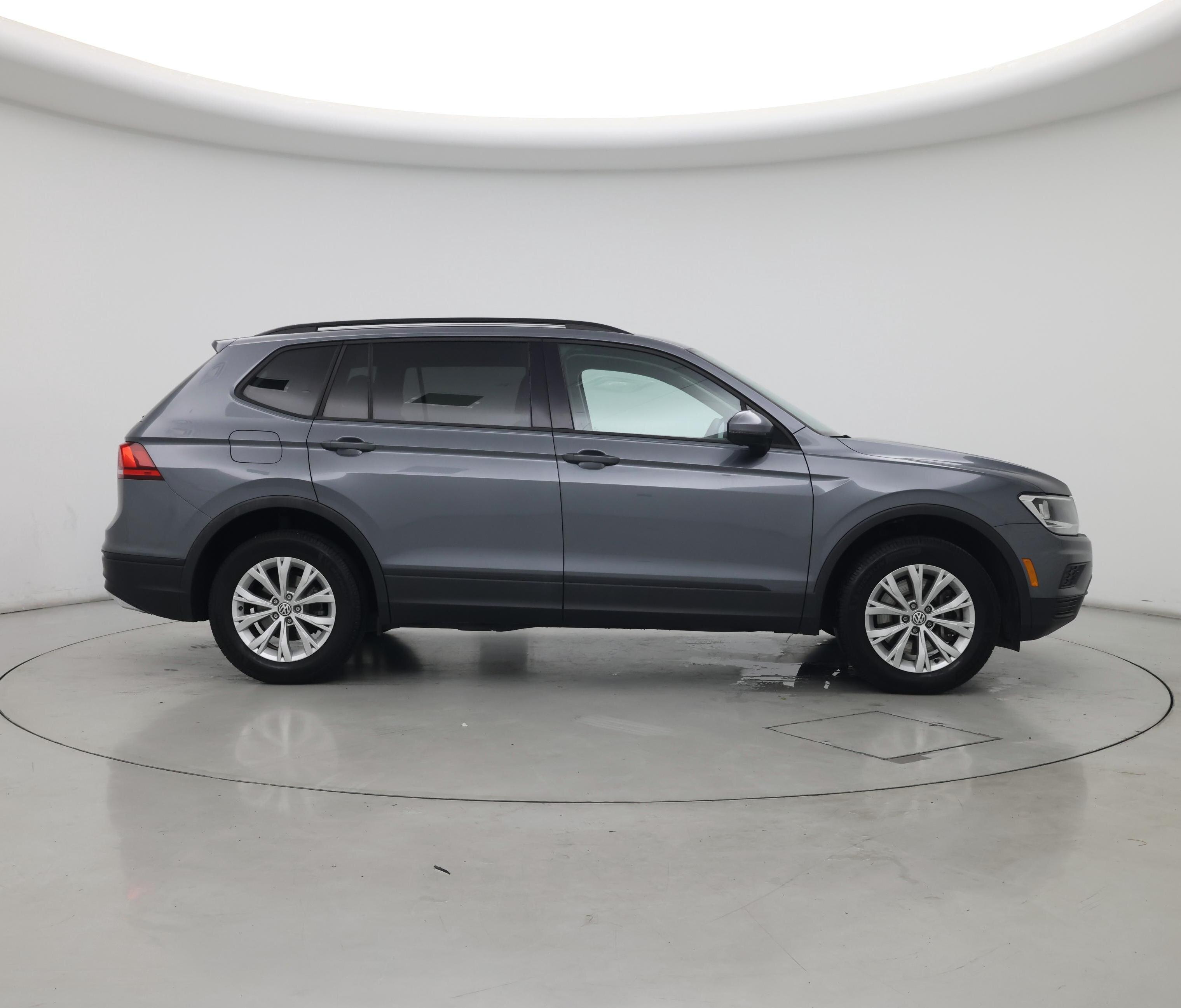 Thumbnail: 2020 Volkswagen Tiguan - 7