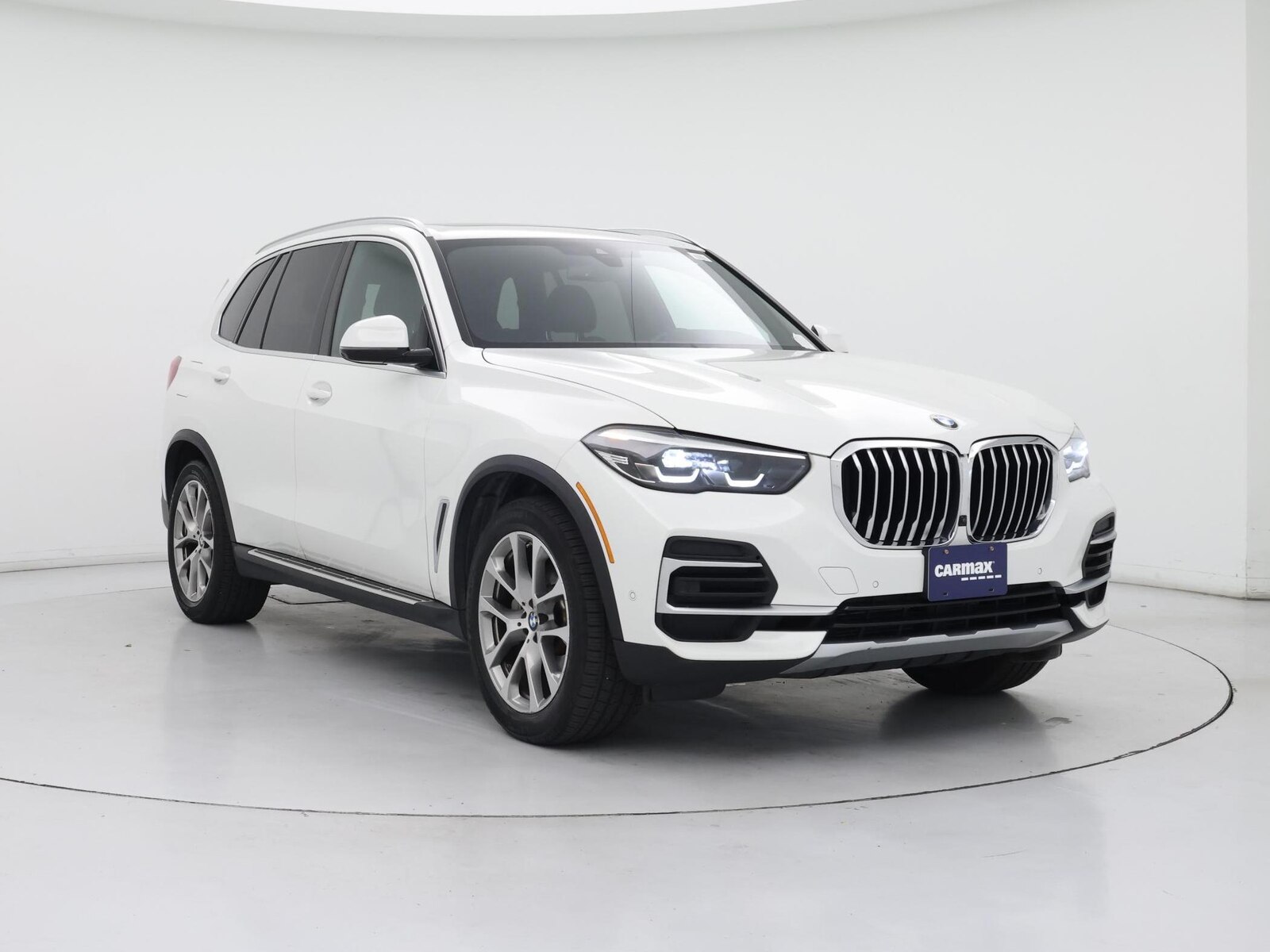 Image 2 of 2023 BMW X5 sDrive40i