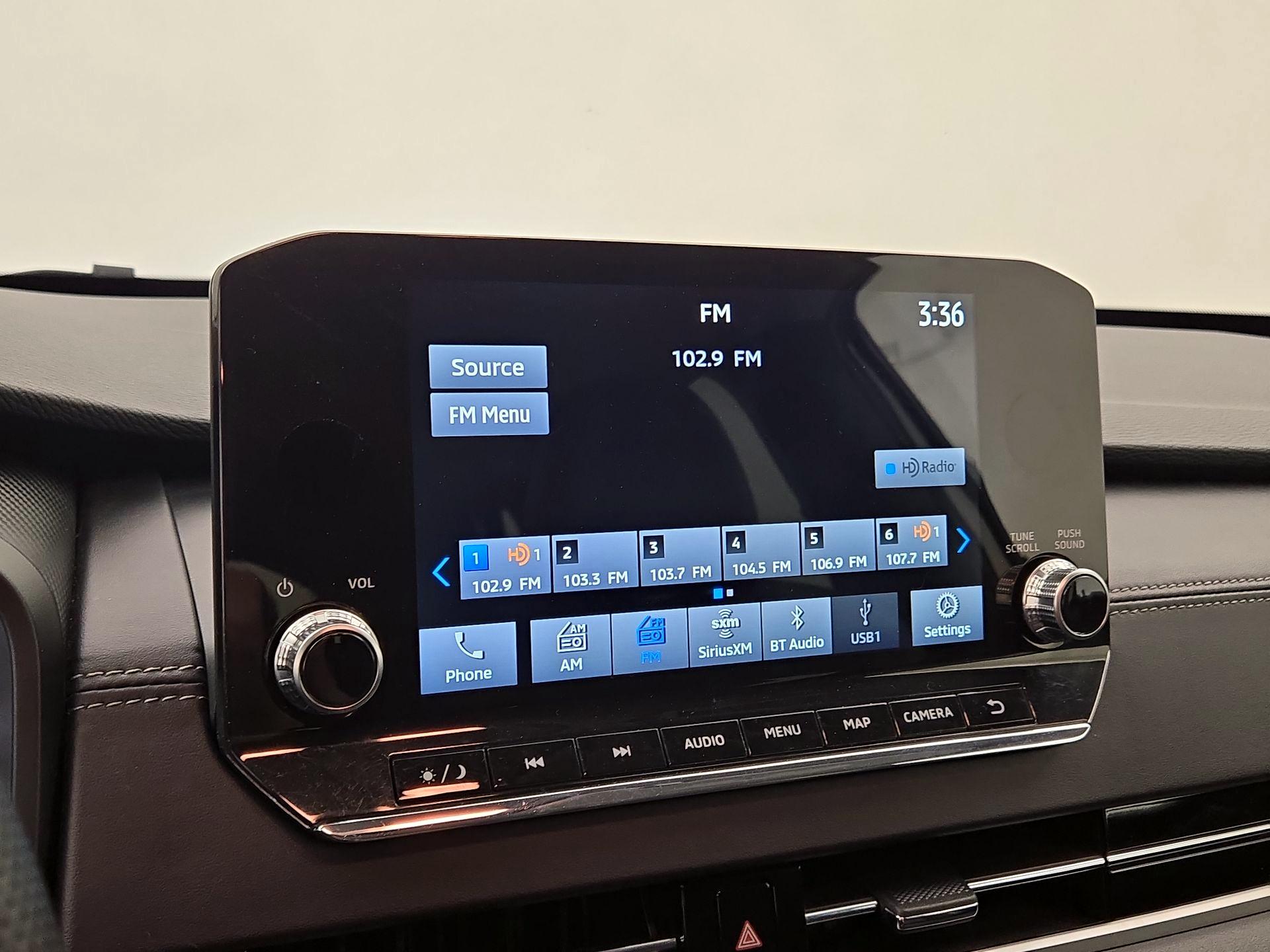 Thumbnail: 2024 Mitsubishi Outlander - 16