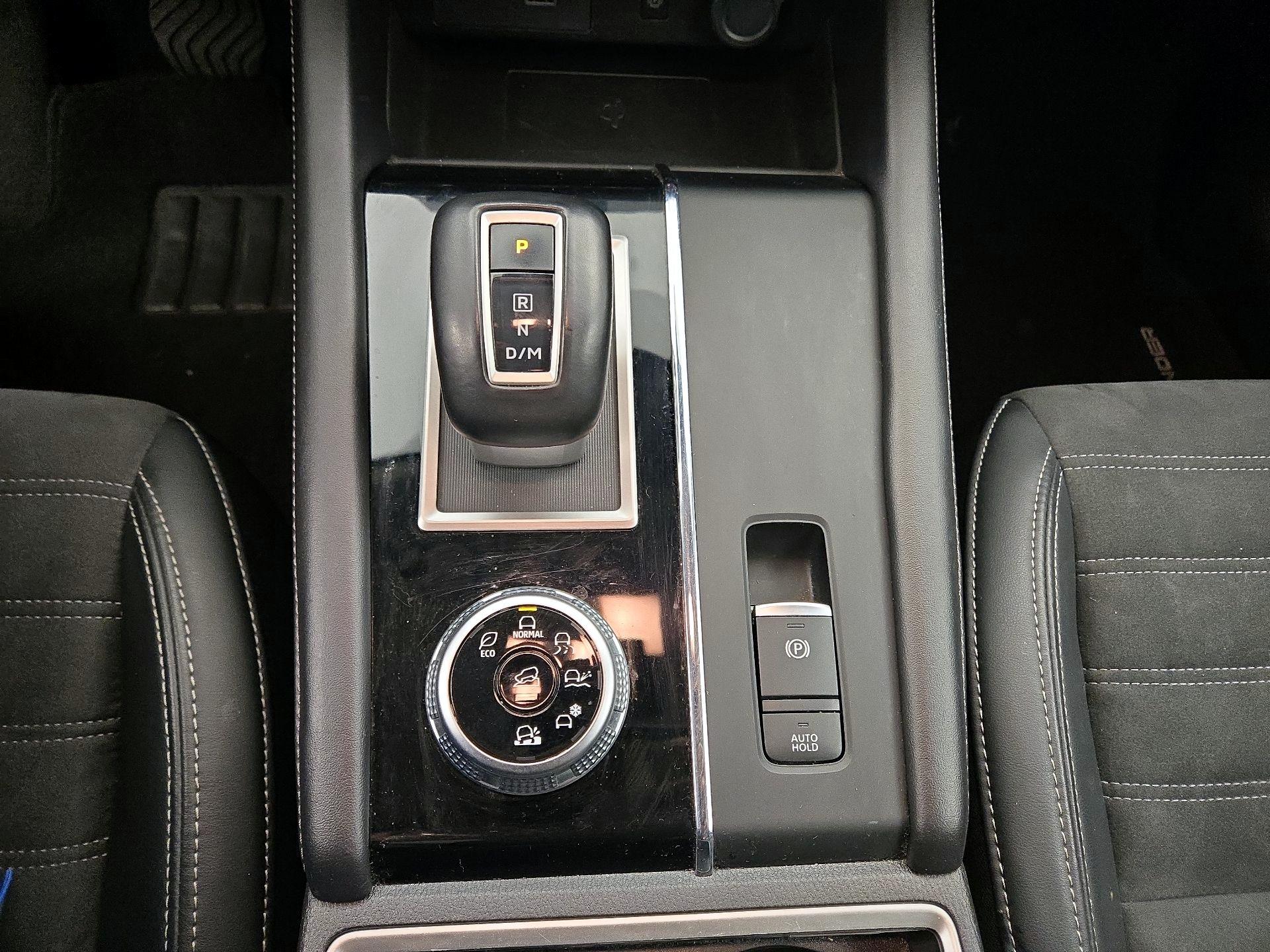 Thumbnail: 2024 Mitsubishi Outlander - 18