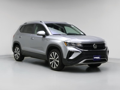 Silver 2024 Volkswagen Taos SE