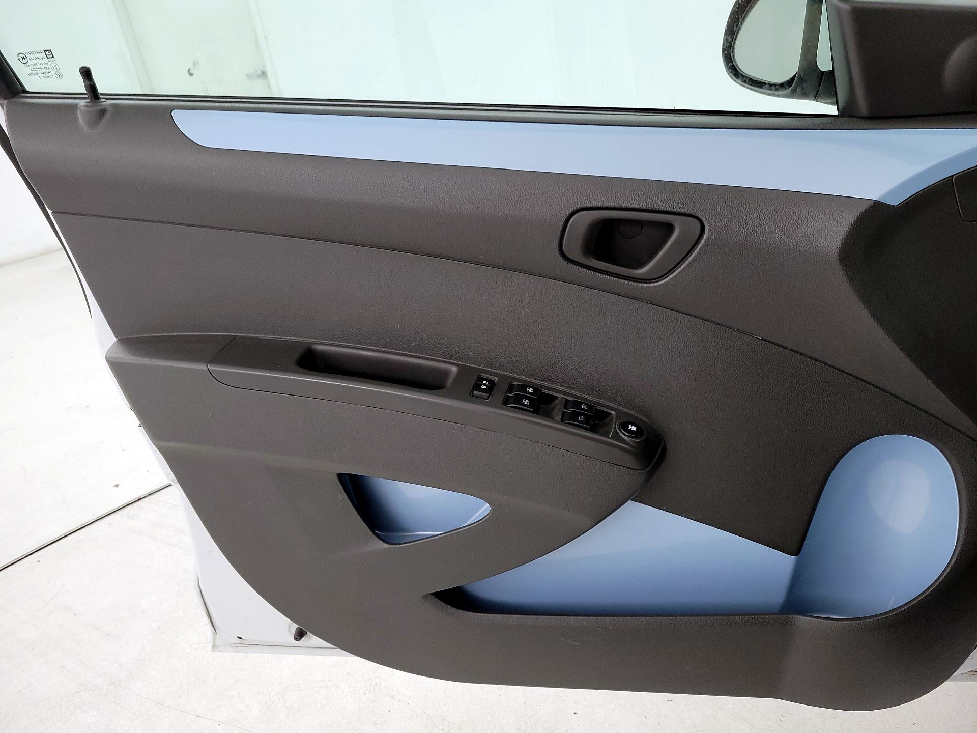 Thumbnail: 2014 Chevrolet Spark - 12