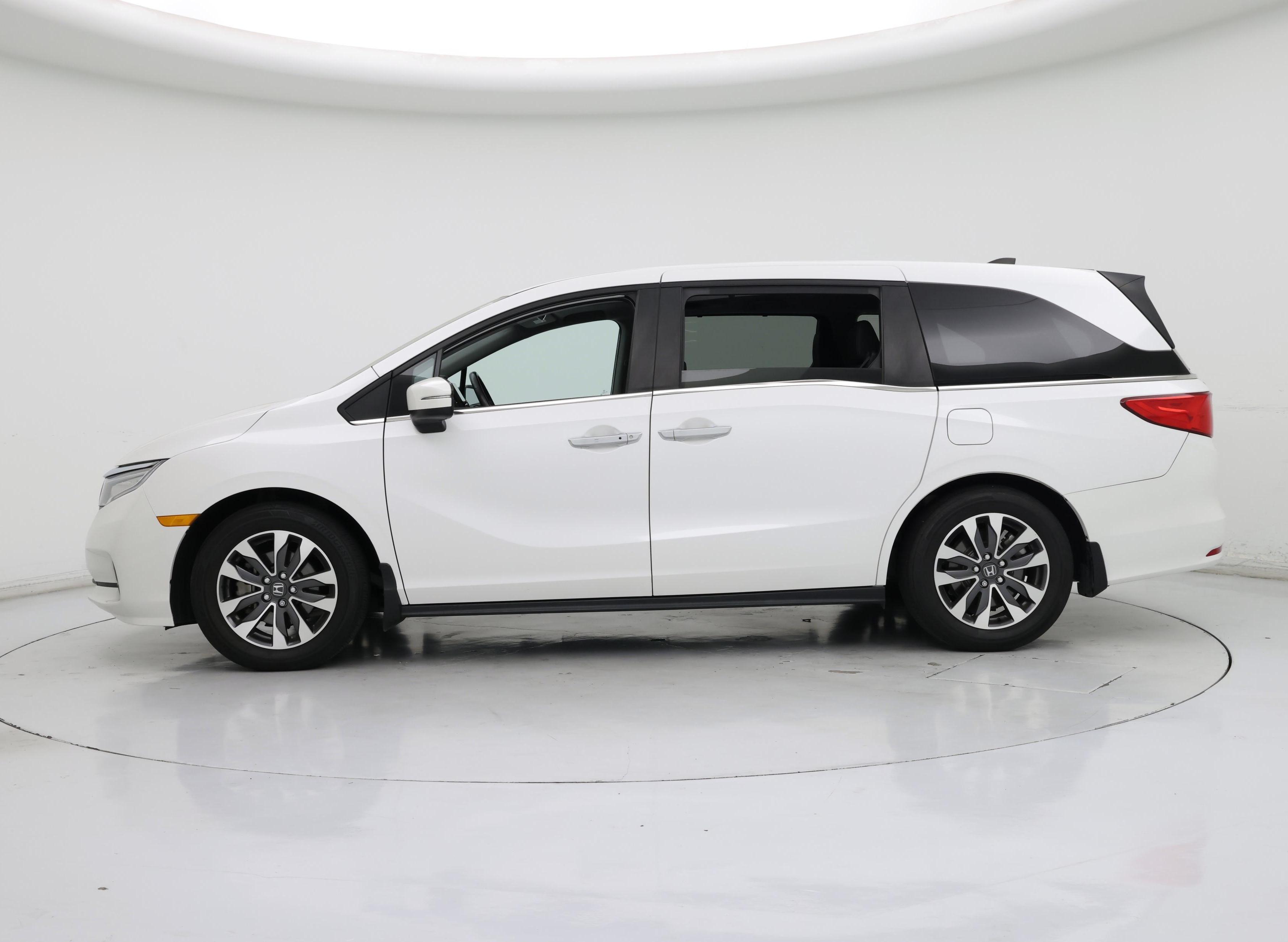 Thumbnail: 2023 Honda Odyssey - 3