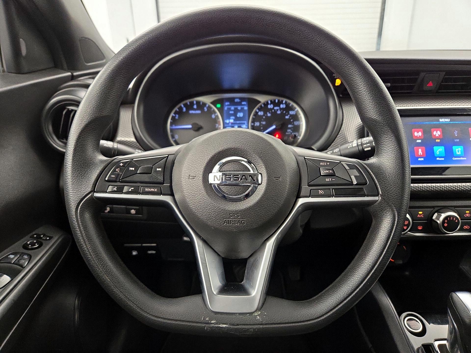 Thumbnail: 2020 Nissan Kicks - 10