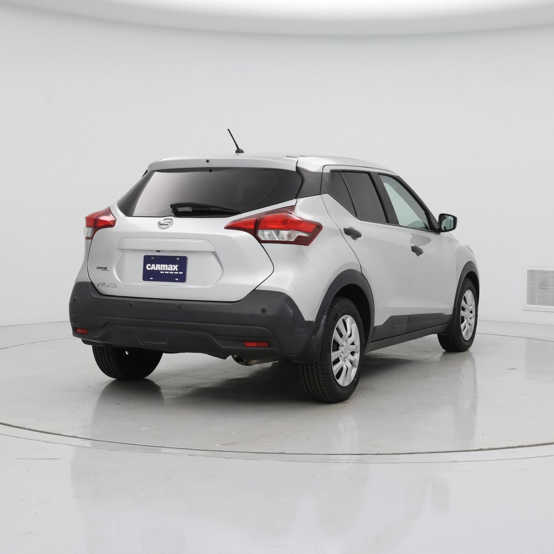 Thumbnail: 2020 Nissan Kicks - 8