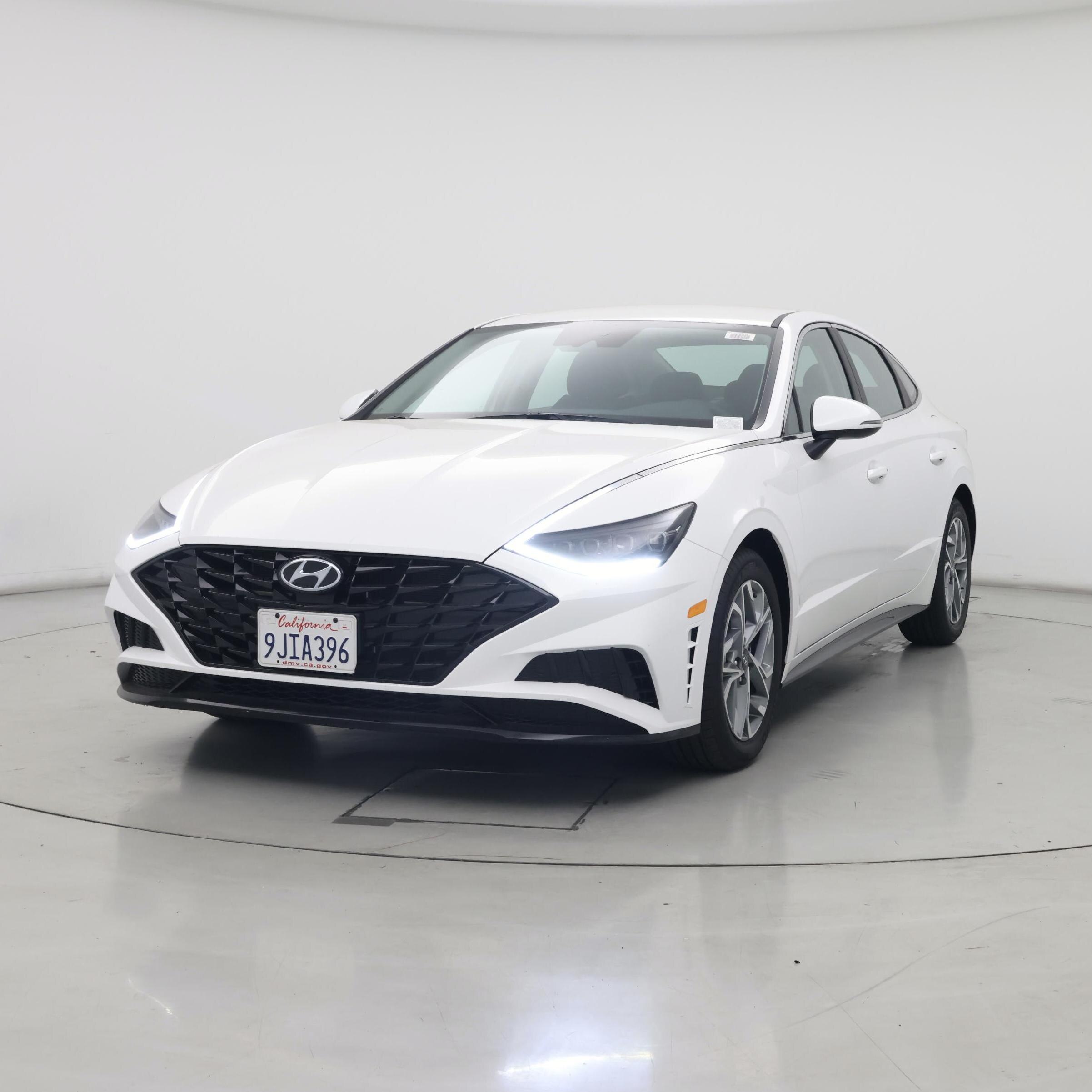 Thumbnail: 2023 Hyundai Sonata - 4