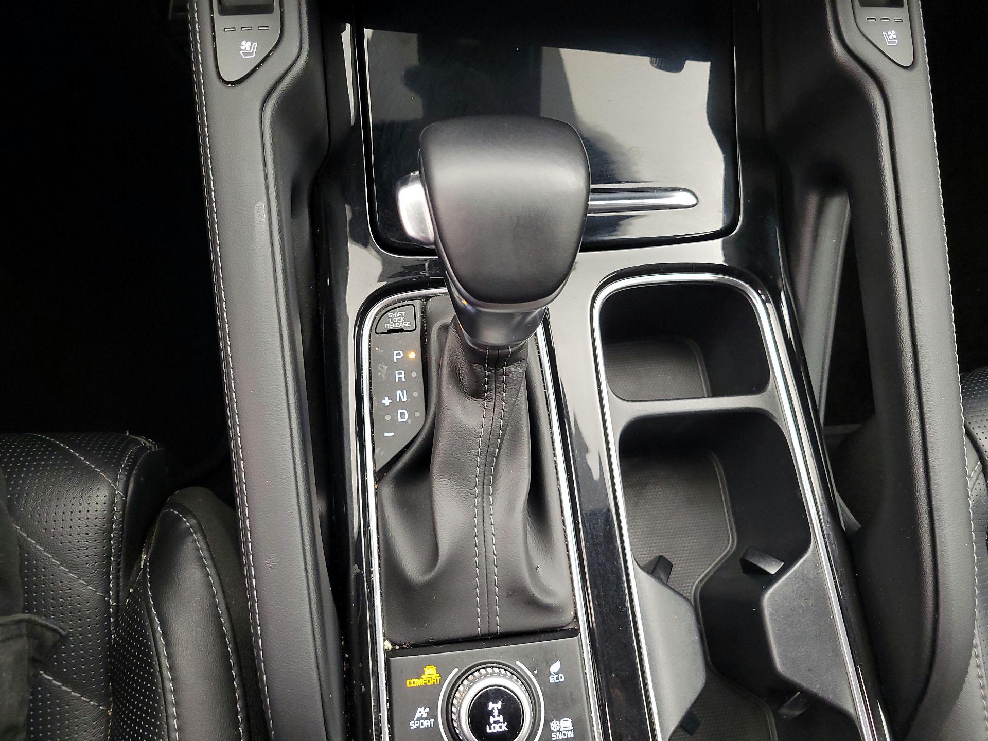 Thumbnail: 2023 Kia Telluride - 16