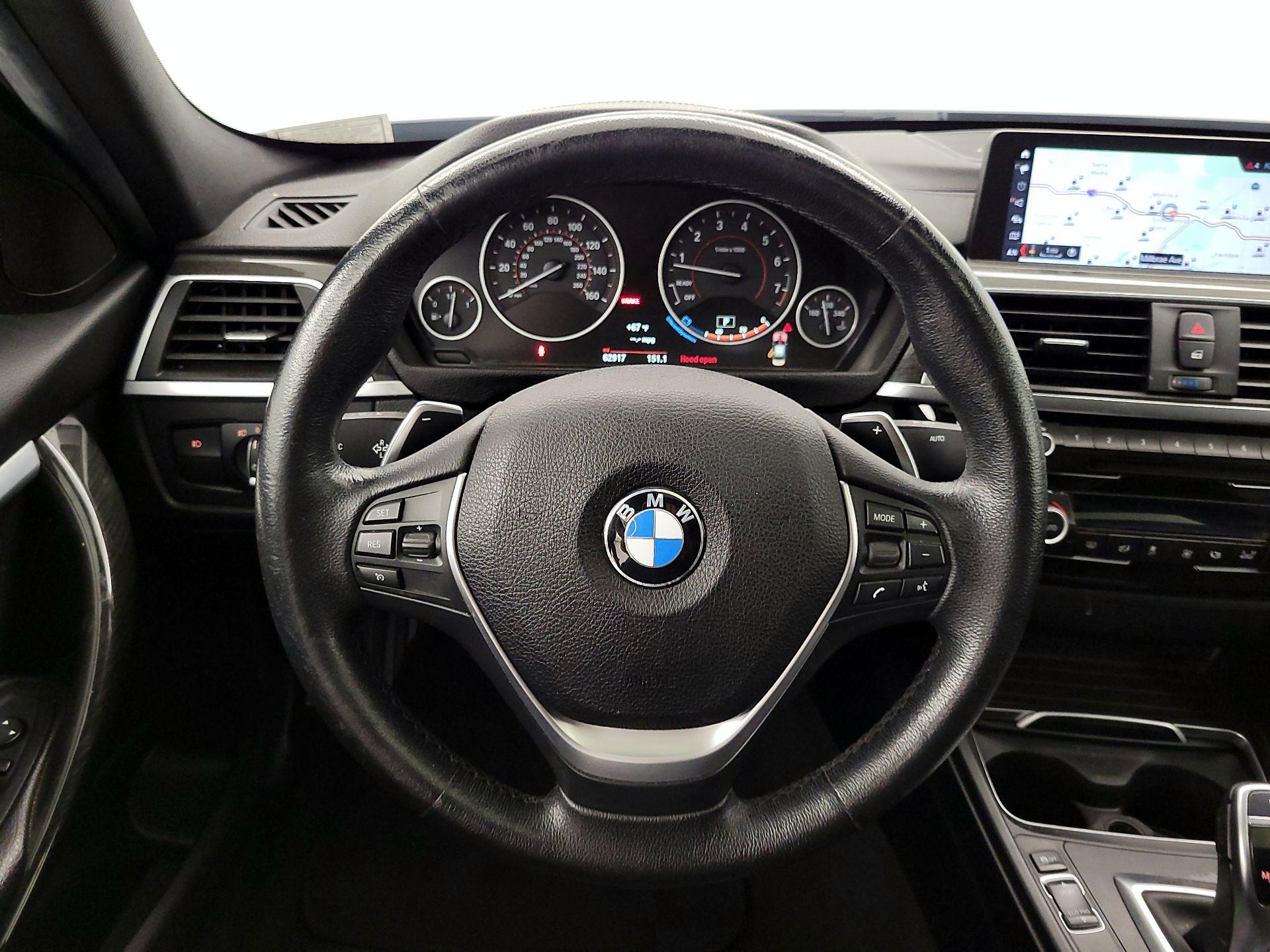 Thumbnail: 2018 BMW 3 Series - 10