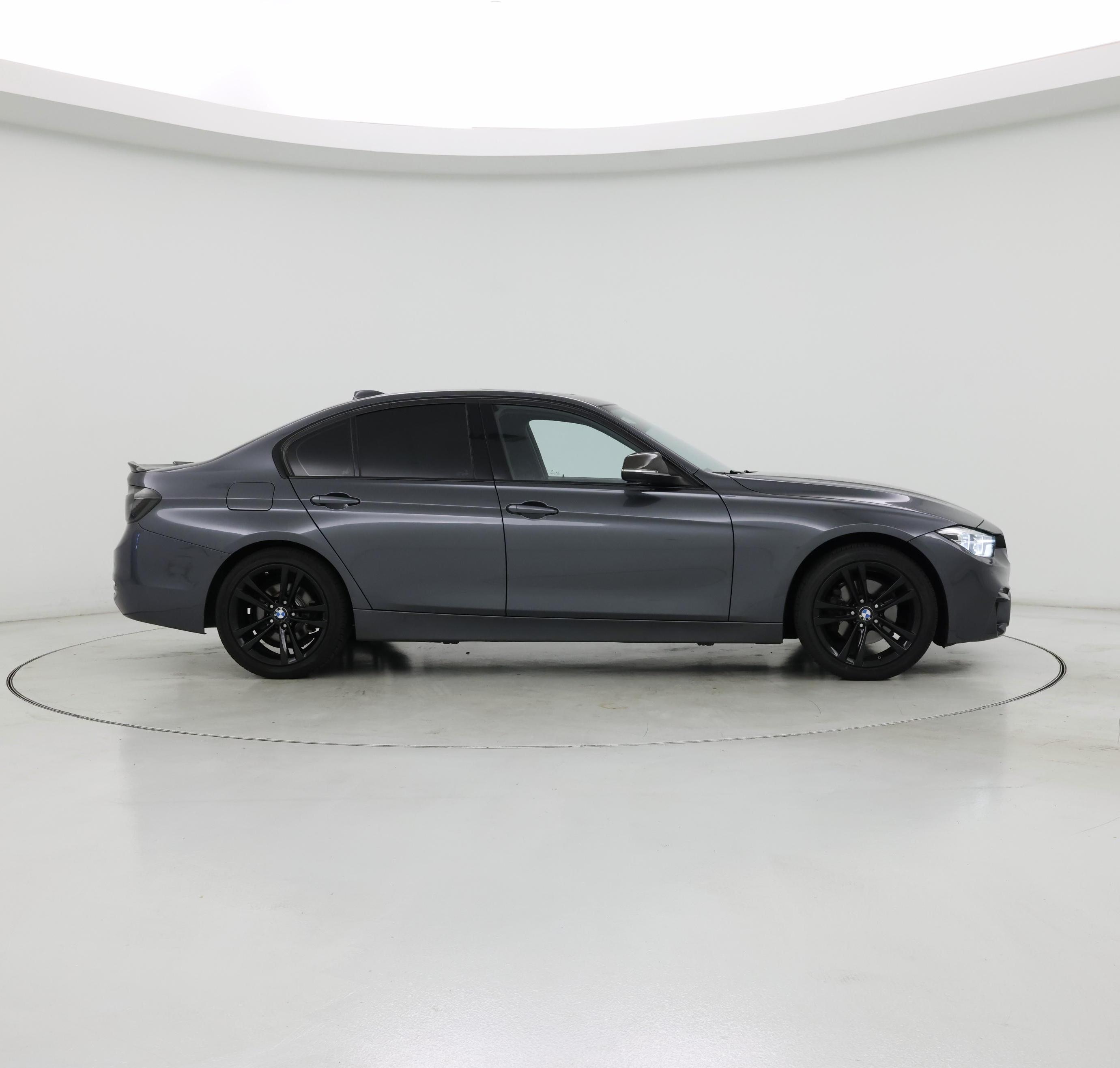 Thumbnail: 2018 BMW 3 Series - 7