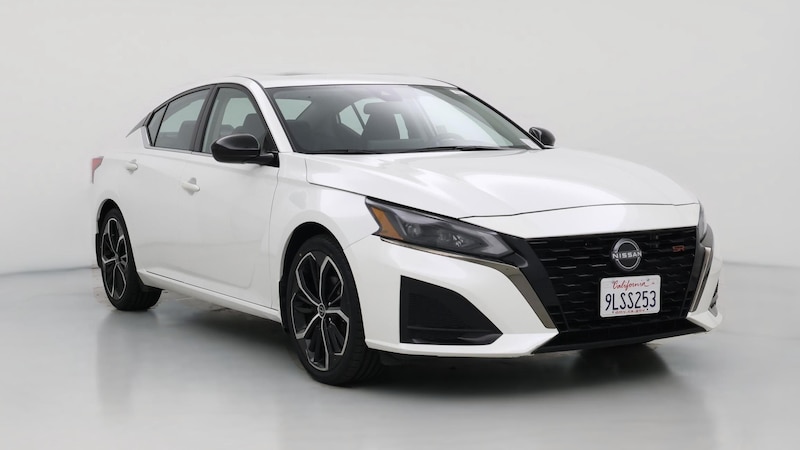 2024 Nissan Altima SR Hero Image