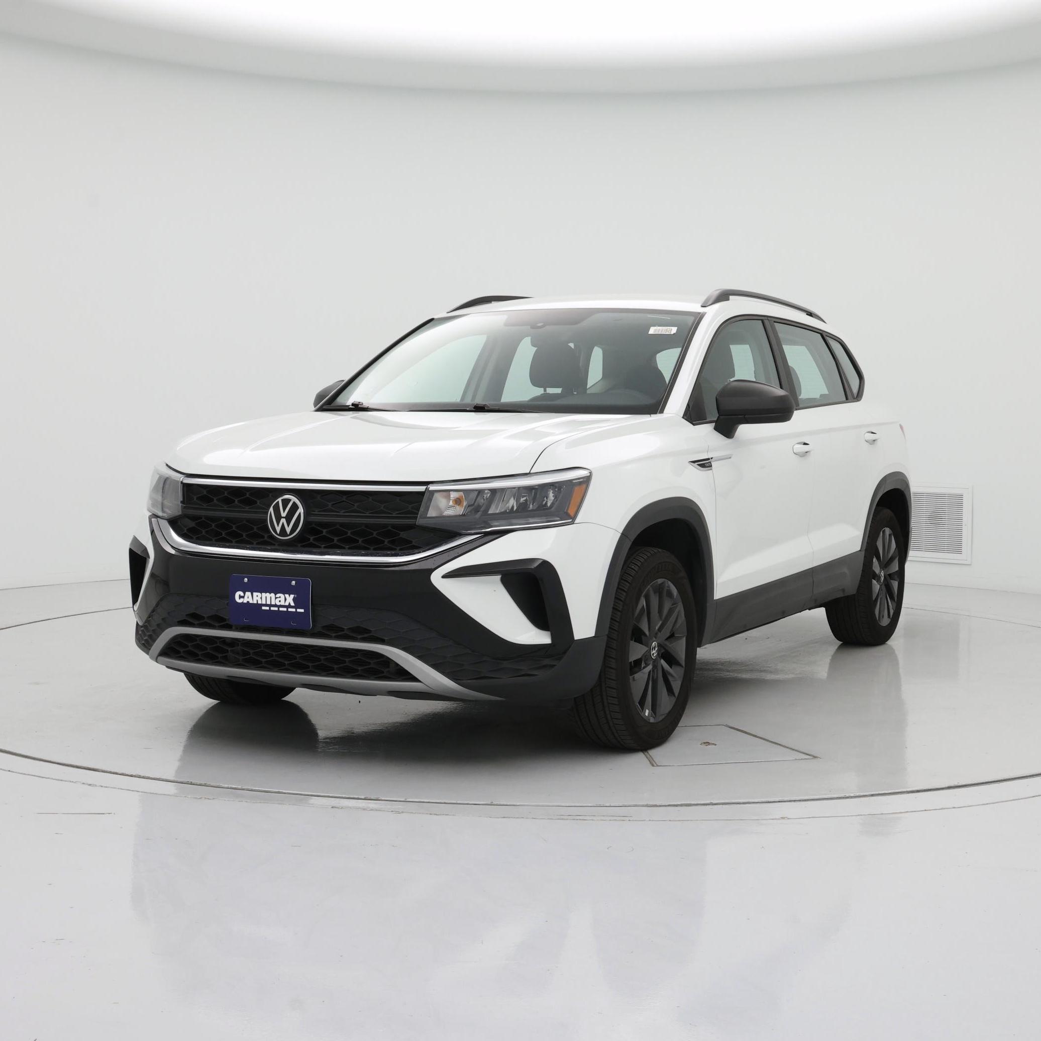 Thumbnail: 2023 Volkswagen Taos - 4