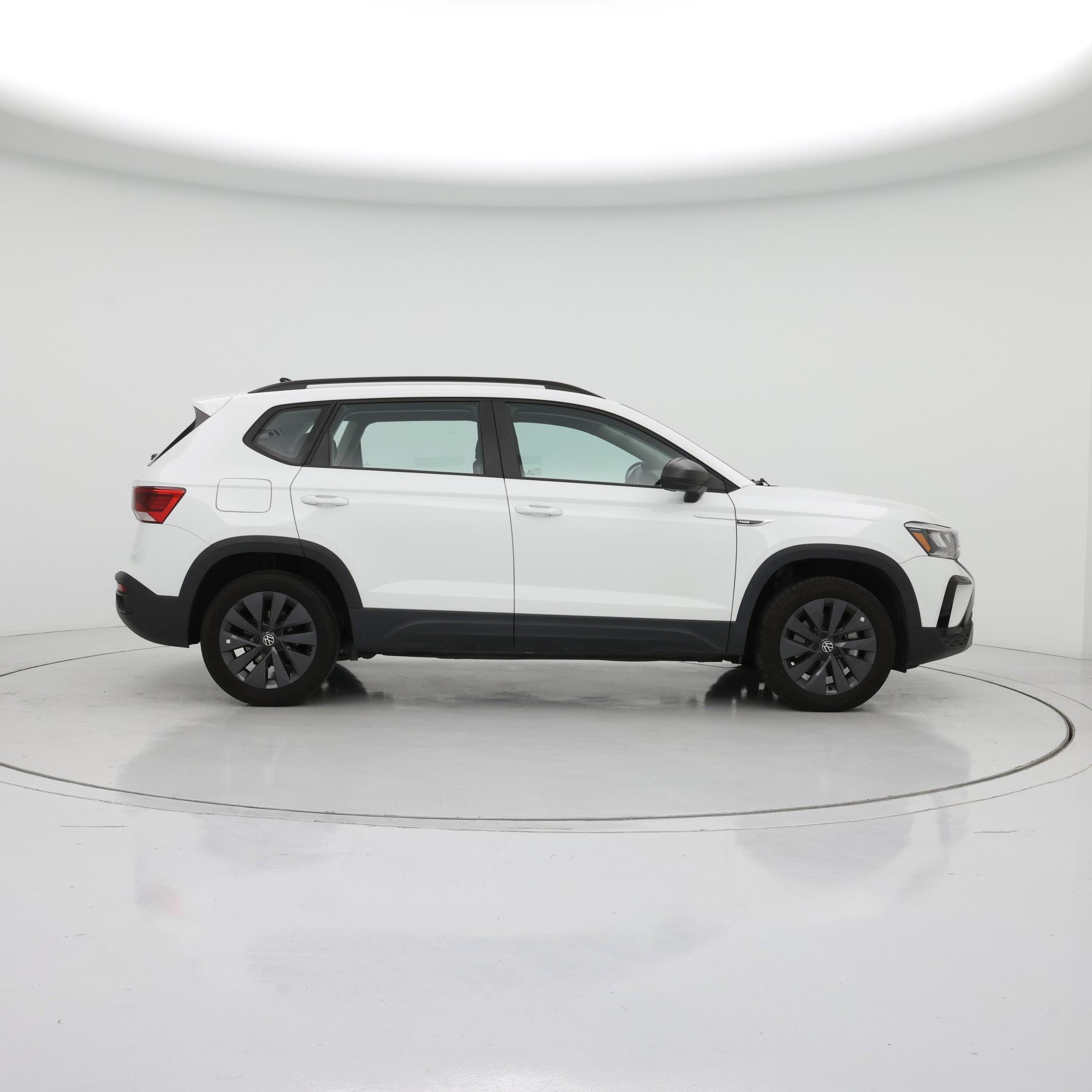 Thumbnail: 2023 Volkswagen Taos - 7