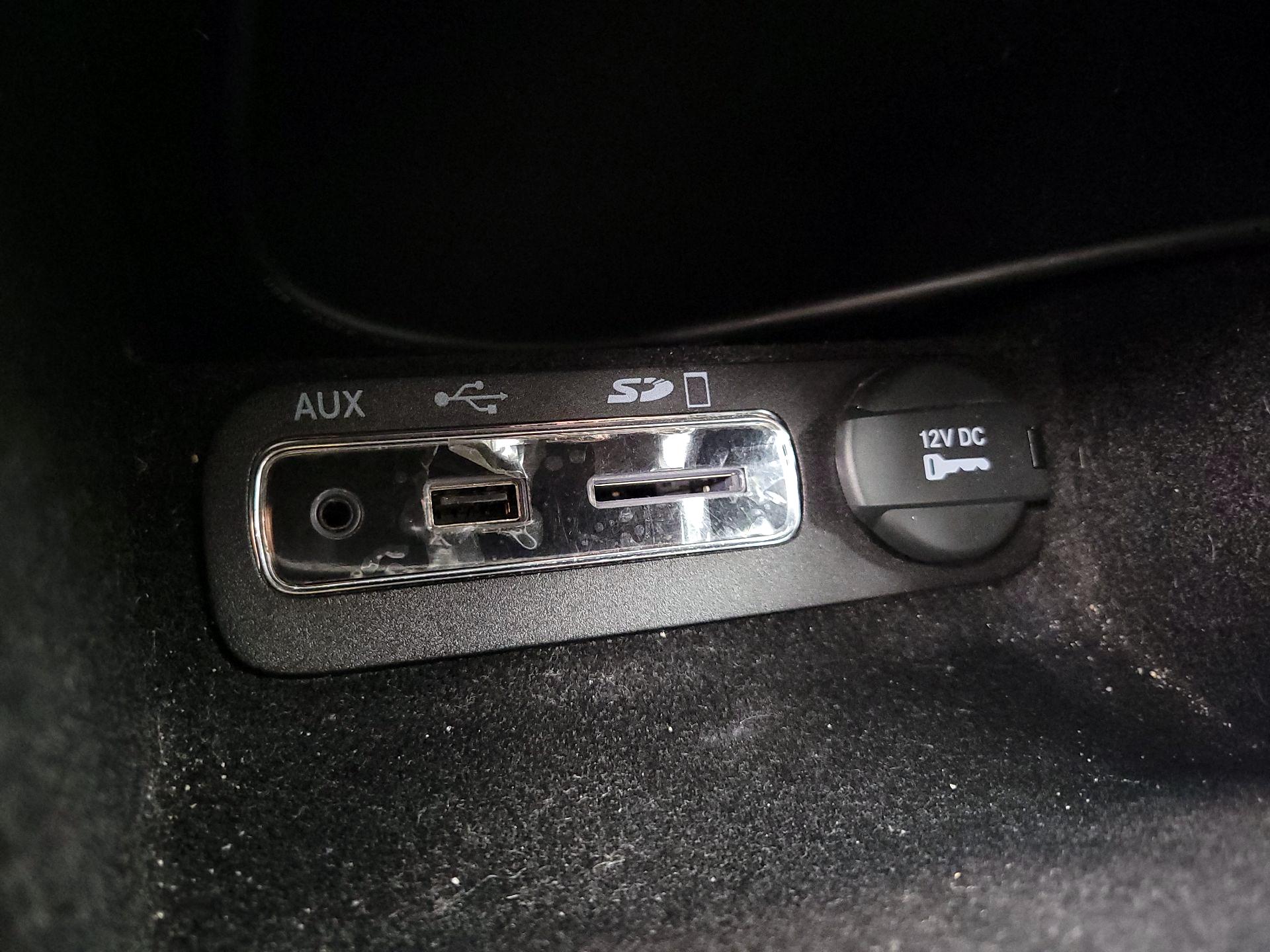 Thumbnail: 2015 Jeep Grand Cherokee - 19