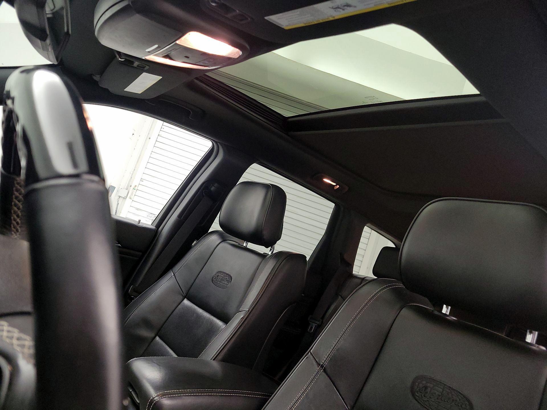 Thumbnail: 2015 Jeep Grand Cherokee - 20