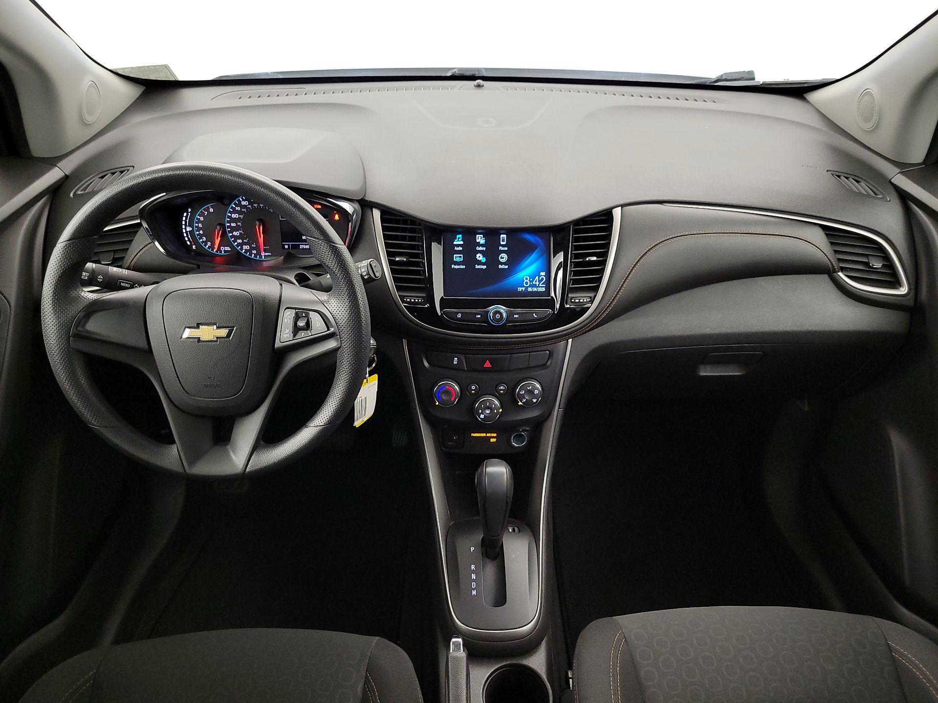 Thumbnail: 2017 Chevrolet Trax - 9