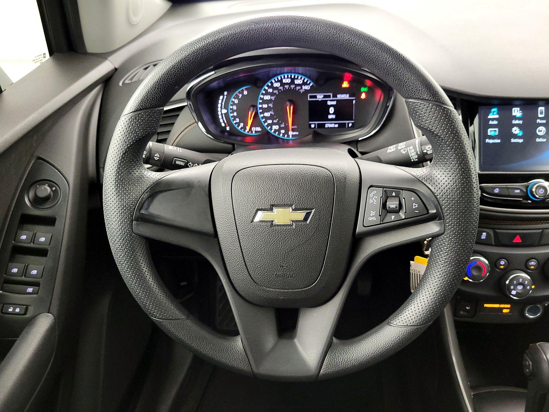Thumbnail: 2017 Chevrolet Trax - 10