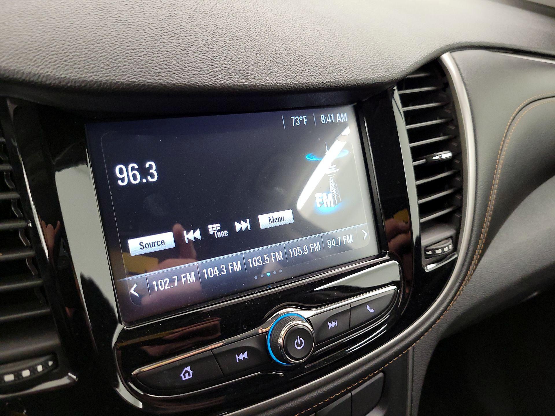 Thumbnail: 2017 Chevrolet Trax - 15