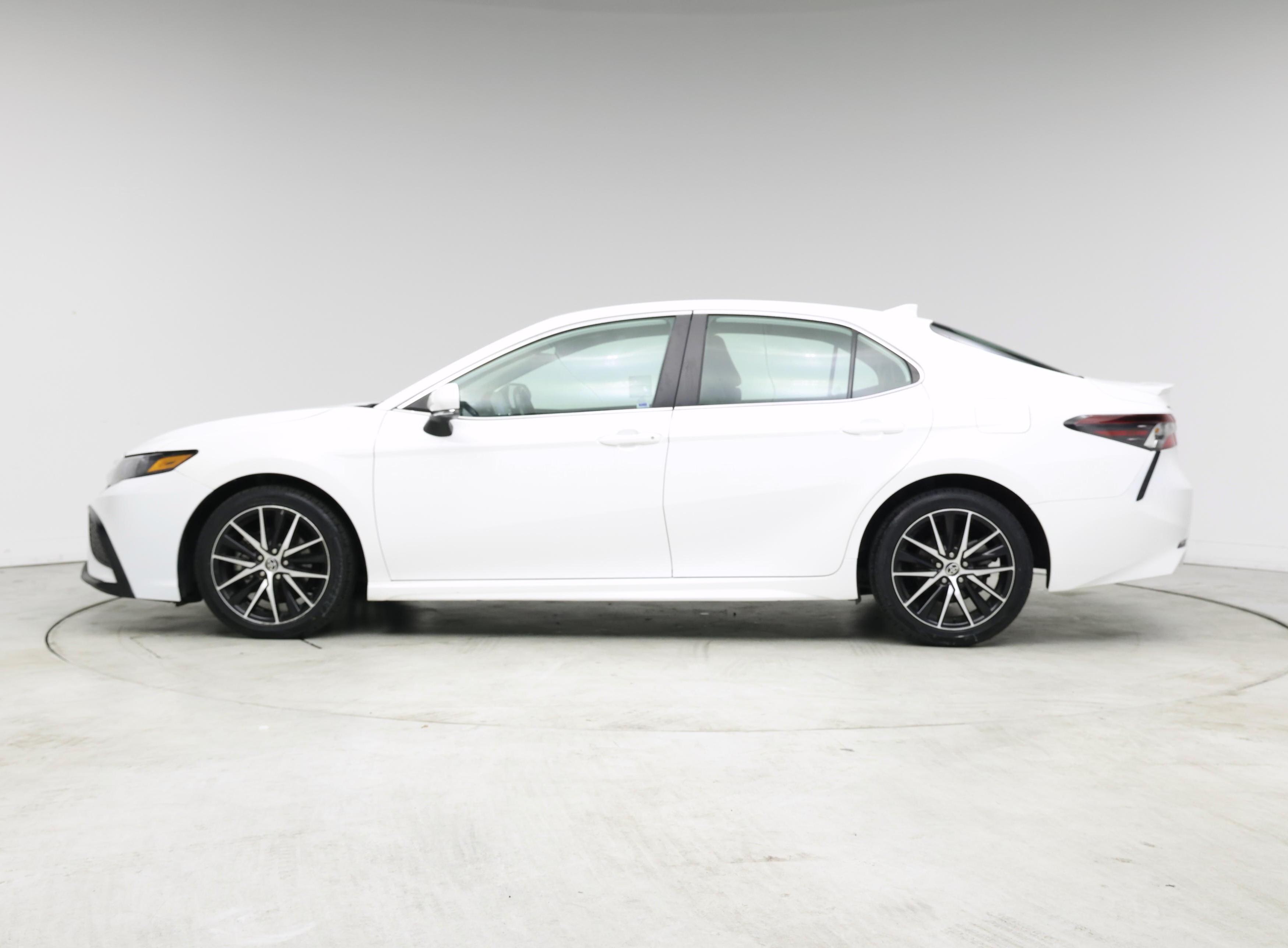 Thumbnail: 2023 Toyota Camry - 3