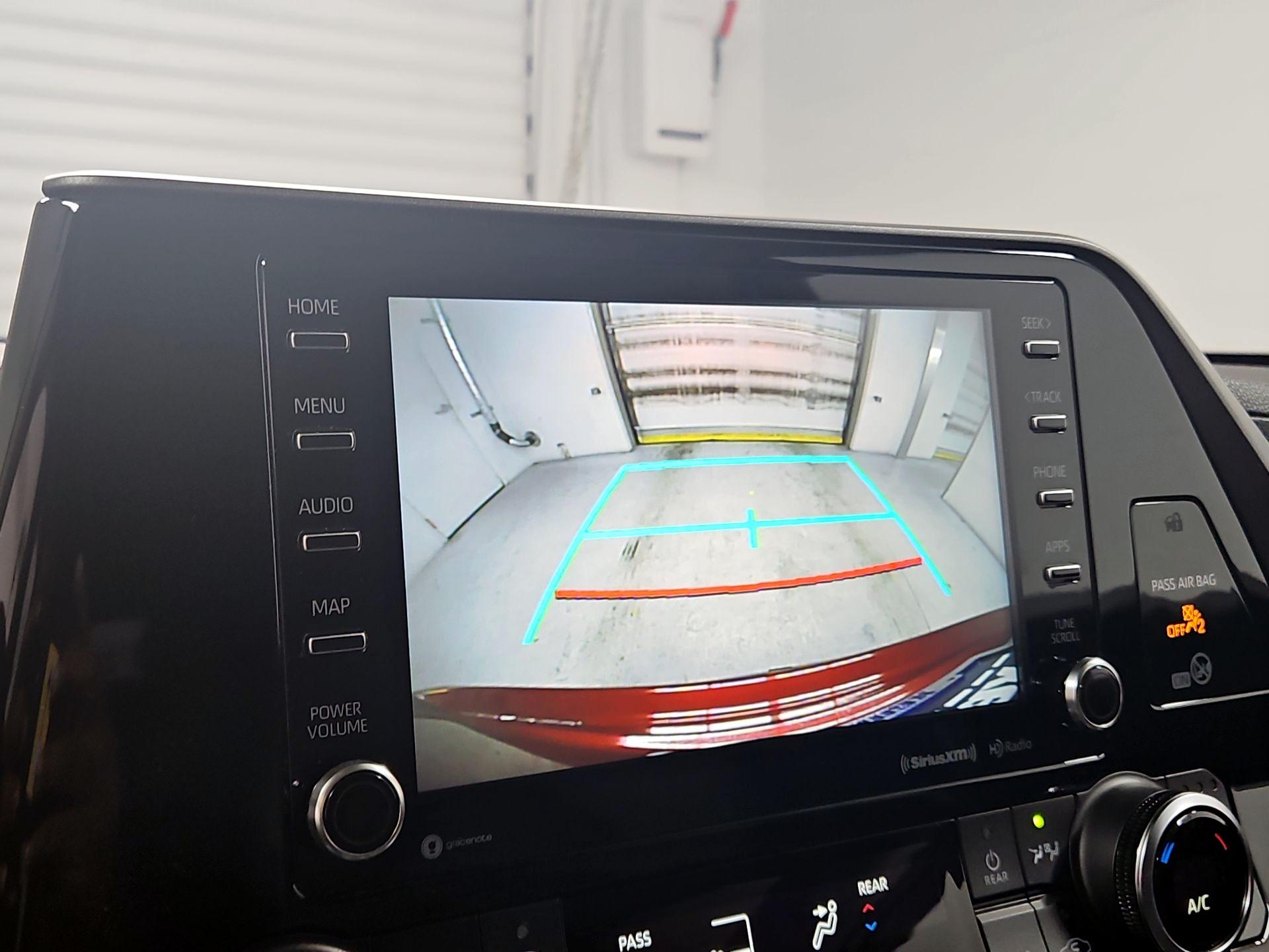 Thumbnail: 2021 Toyota Highlander - 15