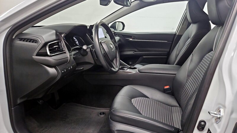 2022 Toyota Camry SE 11