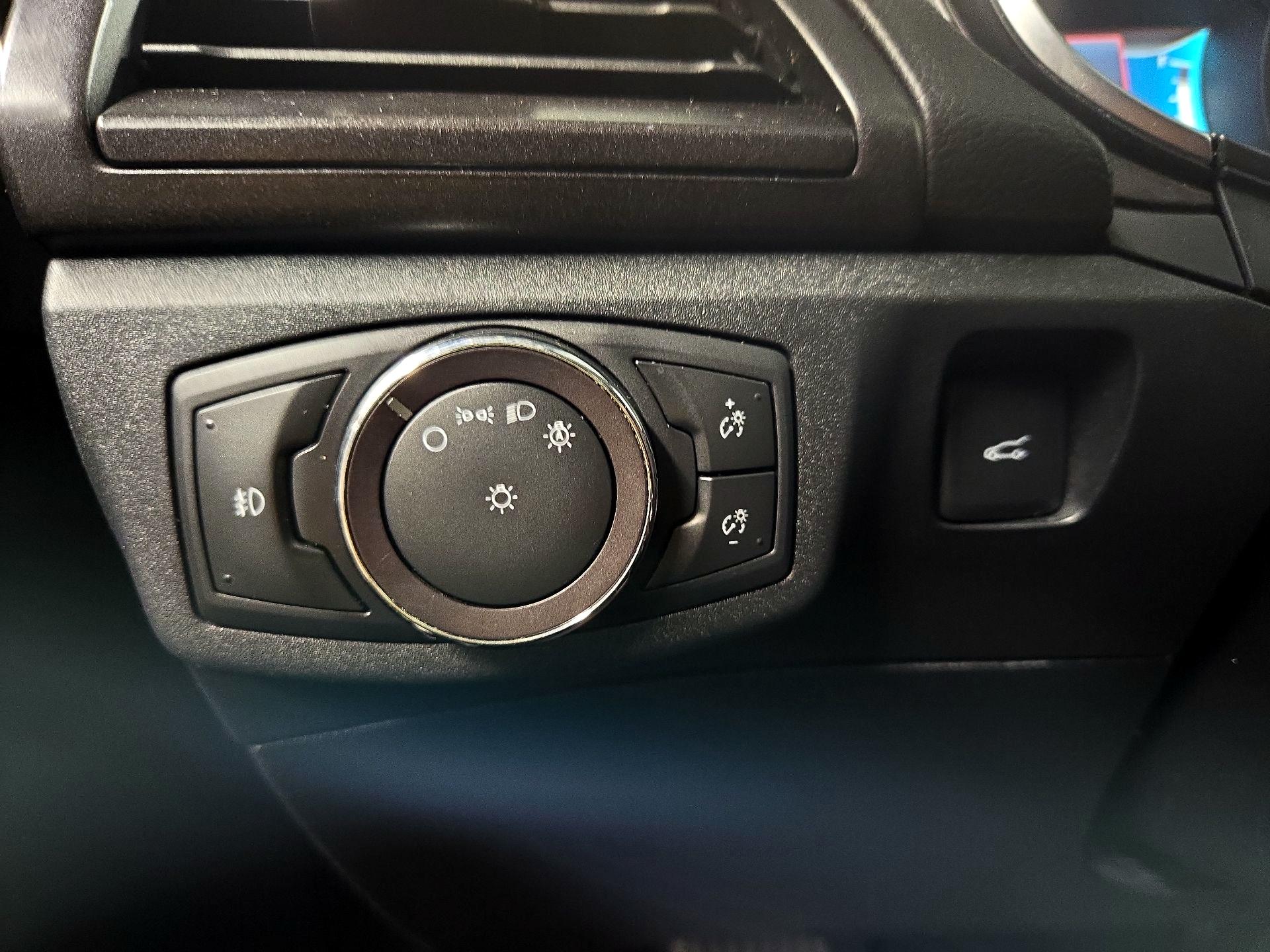 Thumbnail: 2020 Ford Fusion - 13
