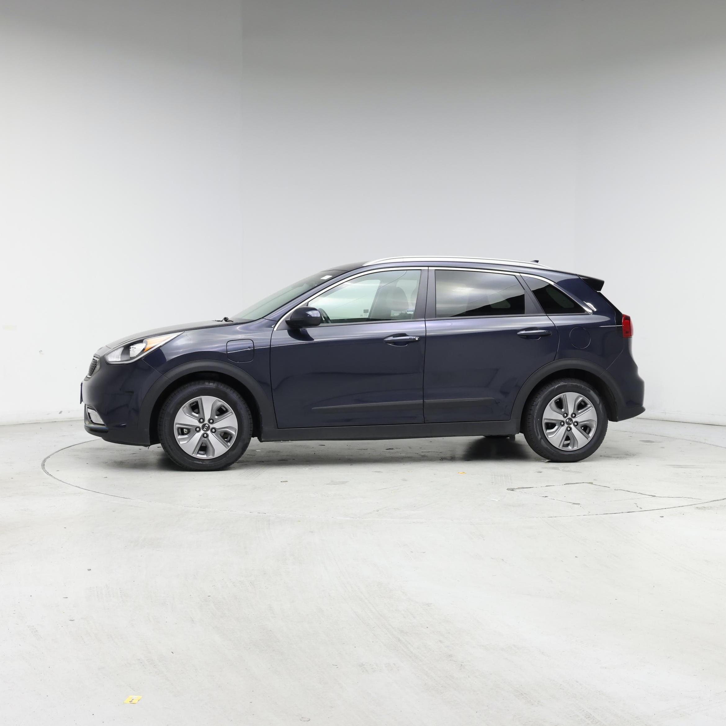 Thumbnail: 2019 Kia Niro - 3