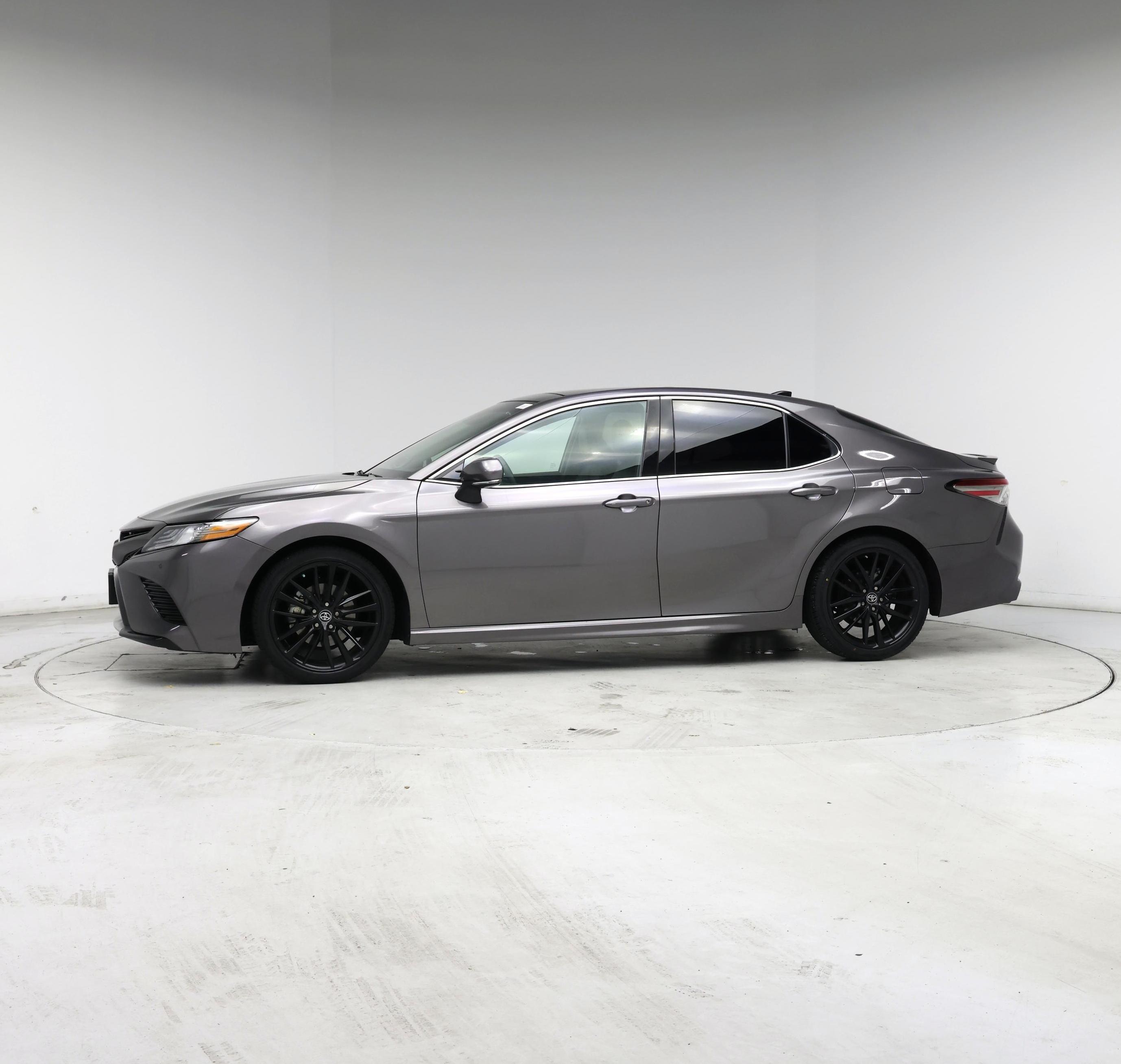Thumbnail: 2018 Toyota Camry - 3