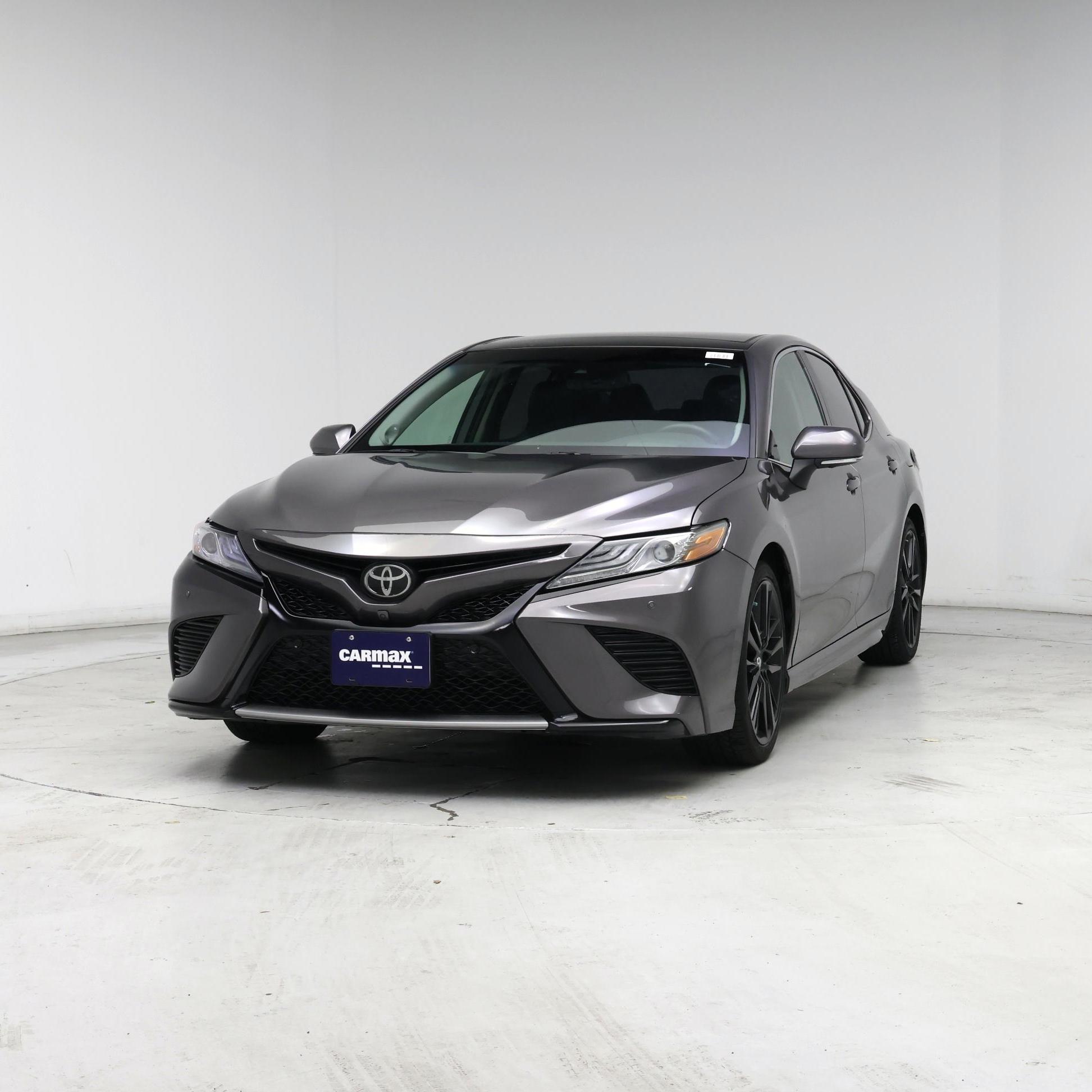 Thumbnail: 2018 Toyota Camry - 4
