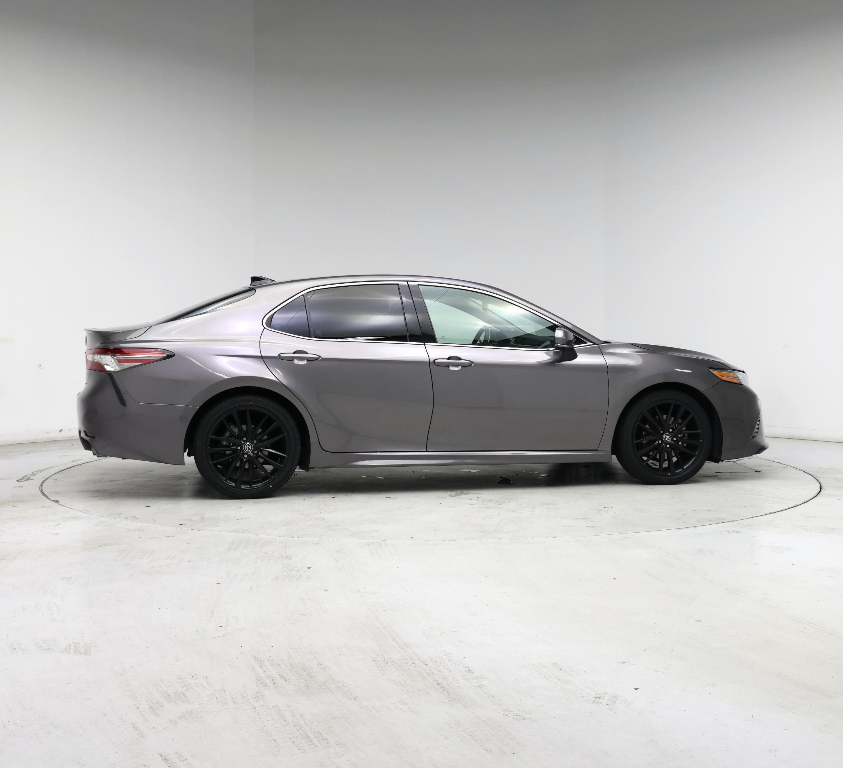 Thumbnail: 2018 Toyota Camry - 7