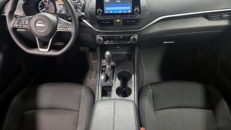 2024 Nissan Altima S 9