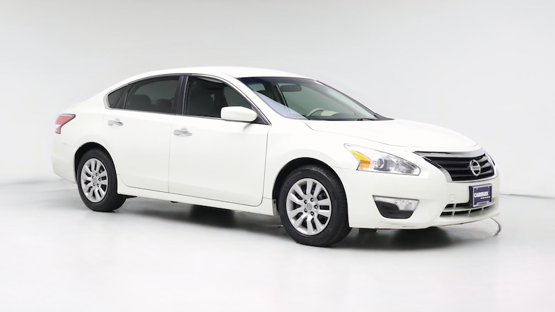 2014 Nissan Altima S Hero Image