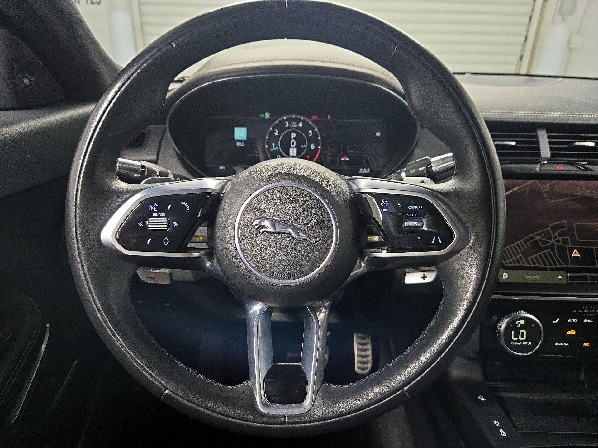 Thumbnail: 2021 Jaguar E-Pace - 10