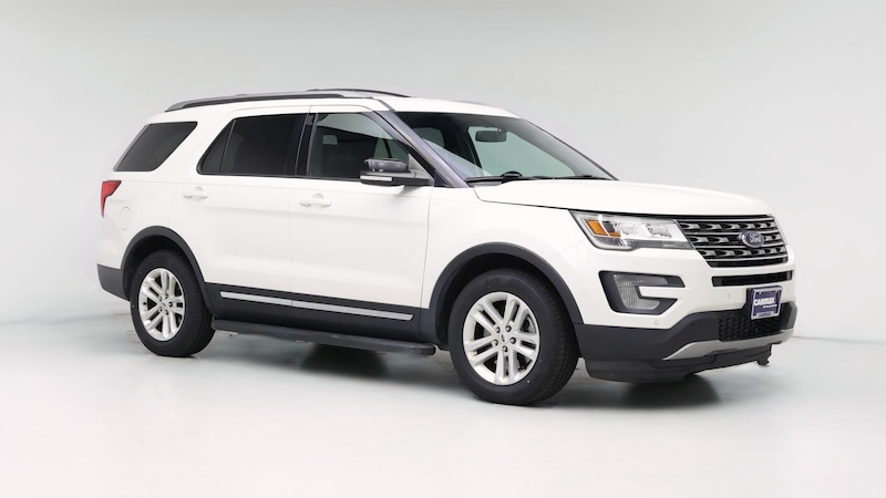 2017 Ford Explorer XLT Hero Image