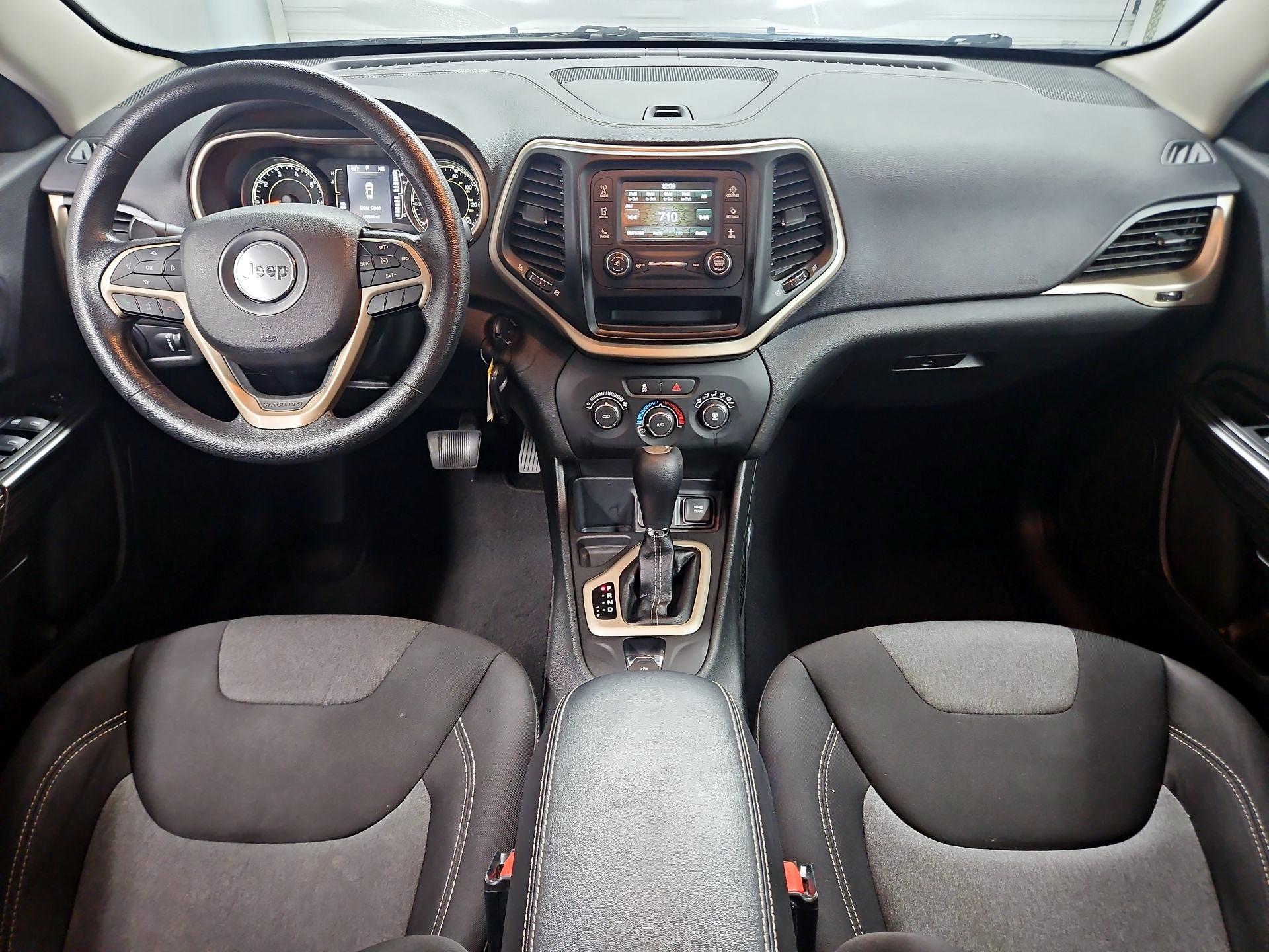 Thumbnail: 2015 Jeep Cherokee - 9