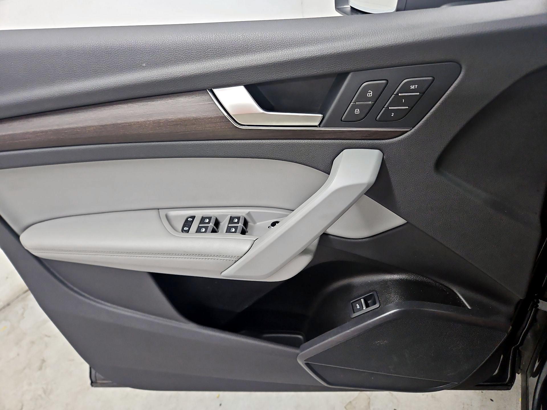 Thumbnail: 2022 Audi Q5 - 12