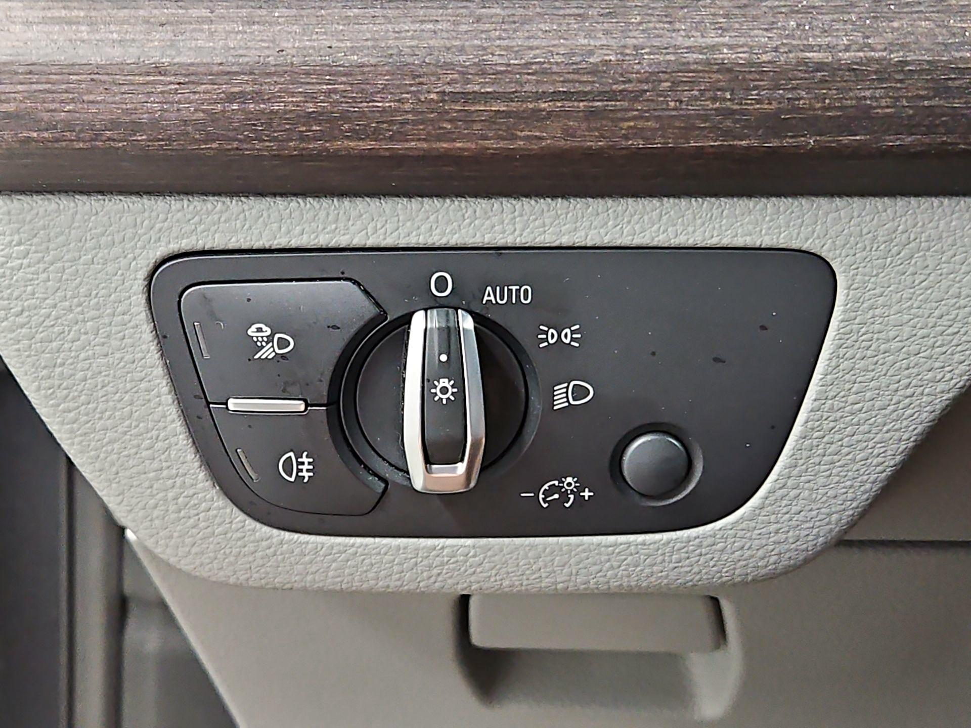 Thumbnail: 2022 Audi Q5 - 13