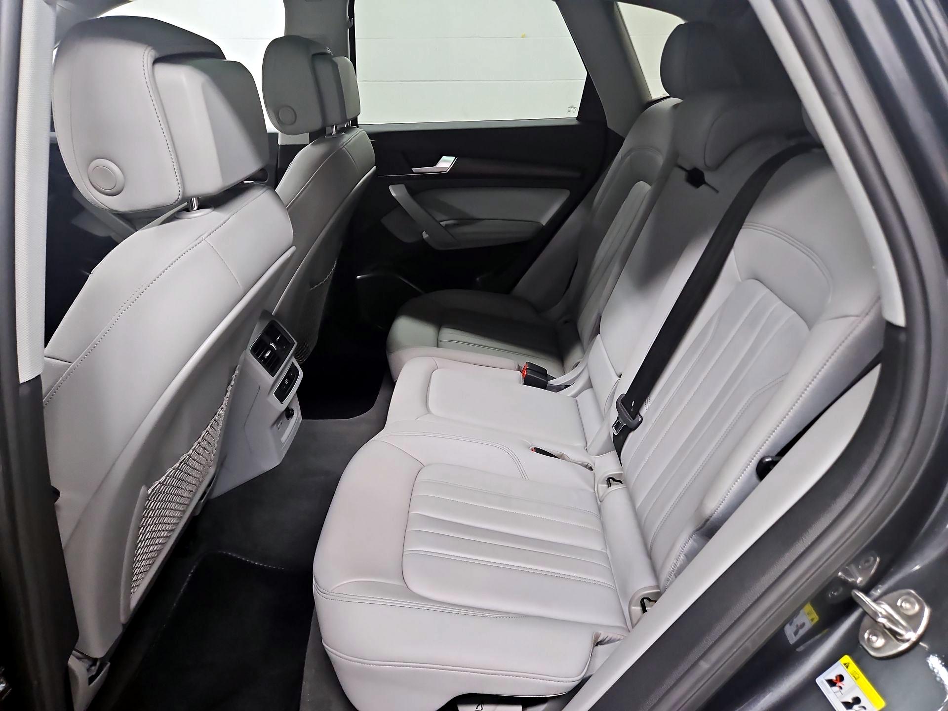 Thumbnail: 2022 Audi Q5 - 20