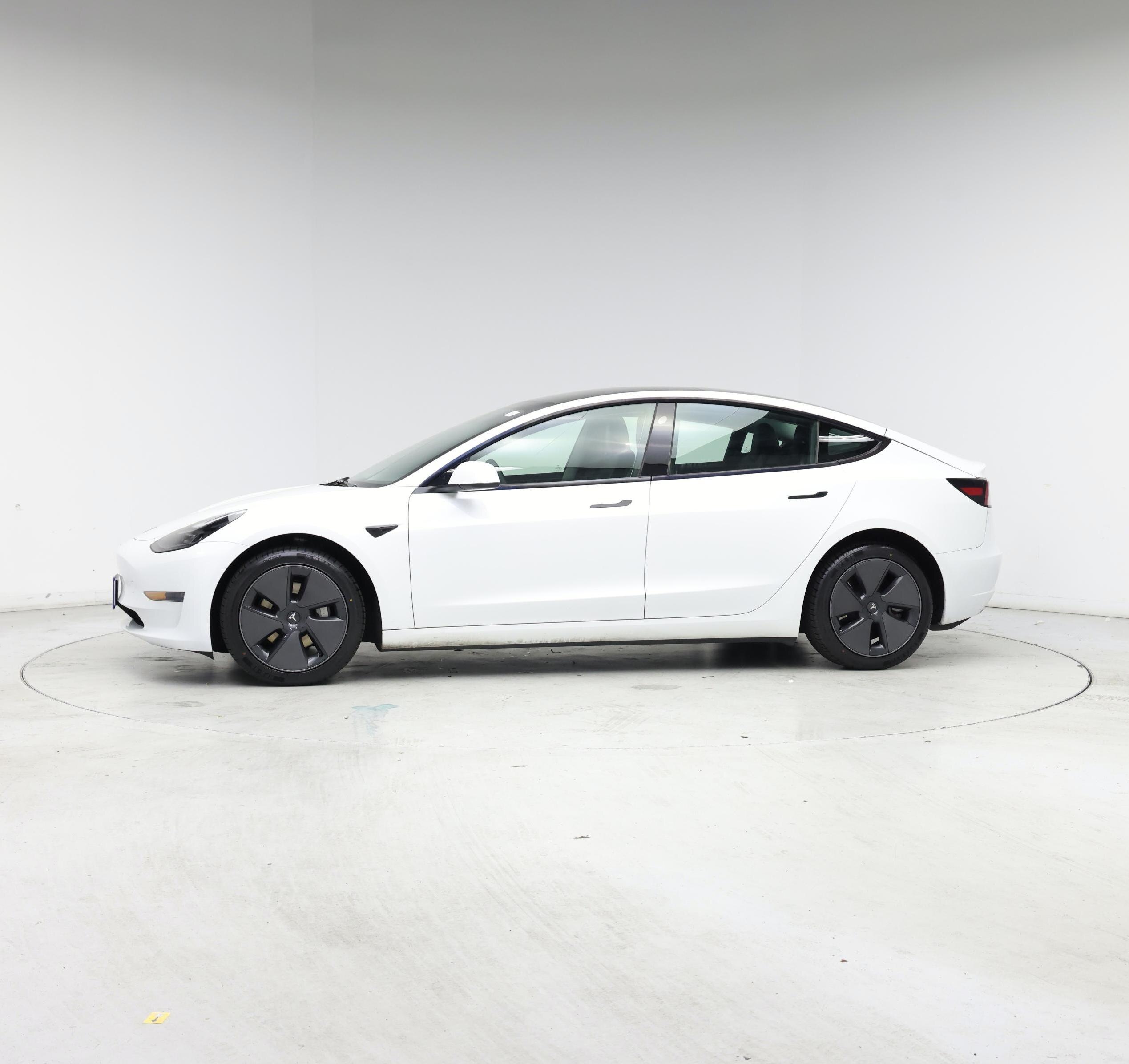 Thumbnail: 2023 Tesla Model 3 - 3
