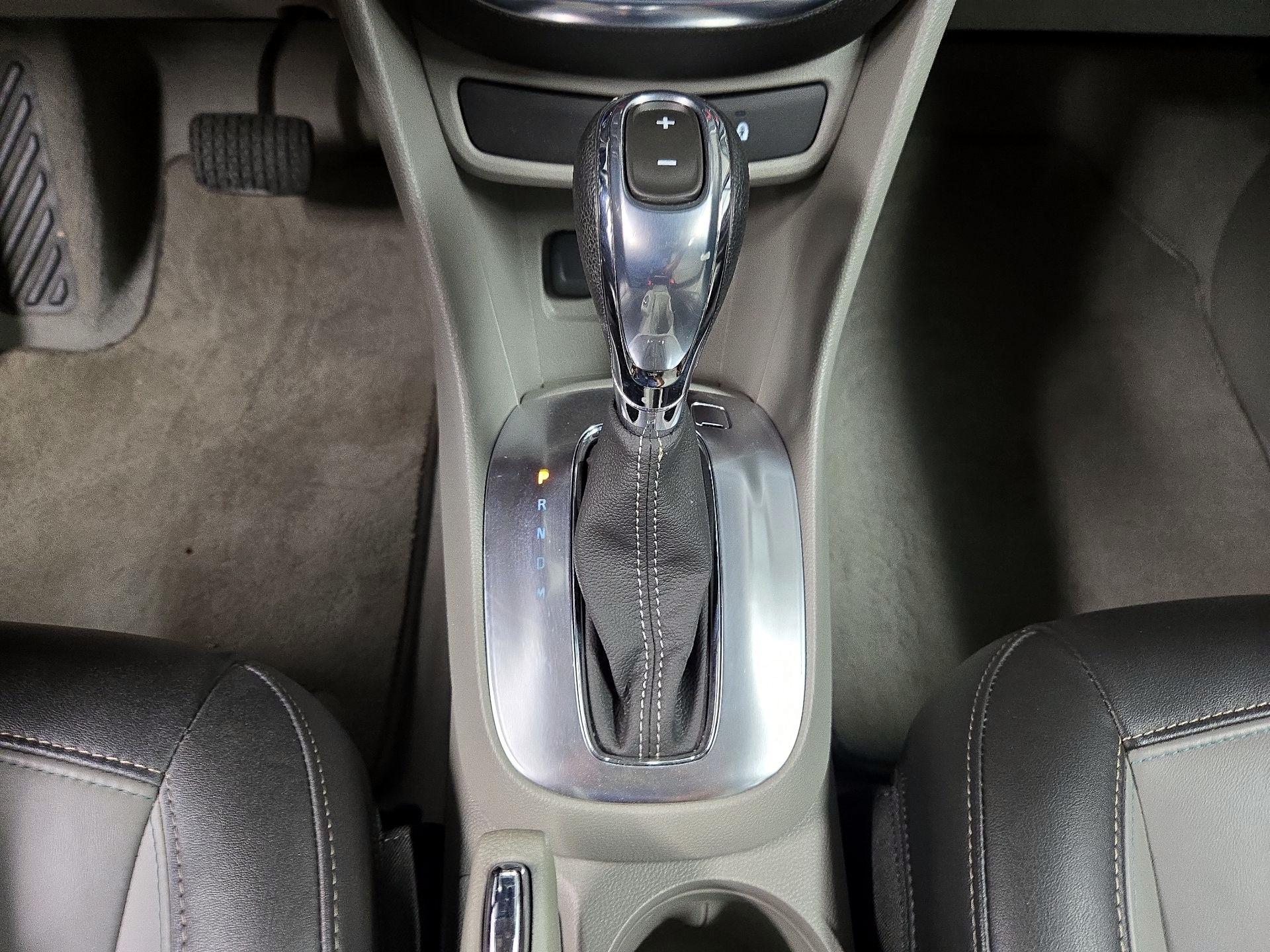 Thumbnail: 2014 Buick Encore - 17