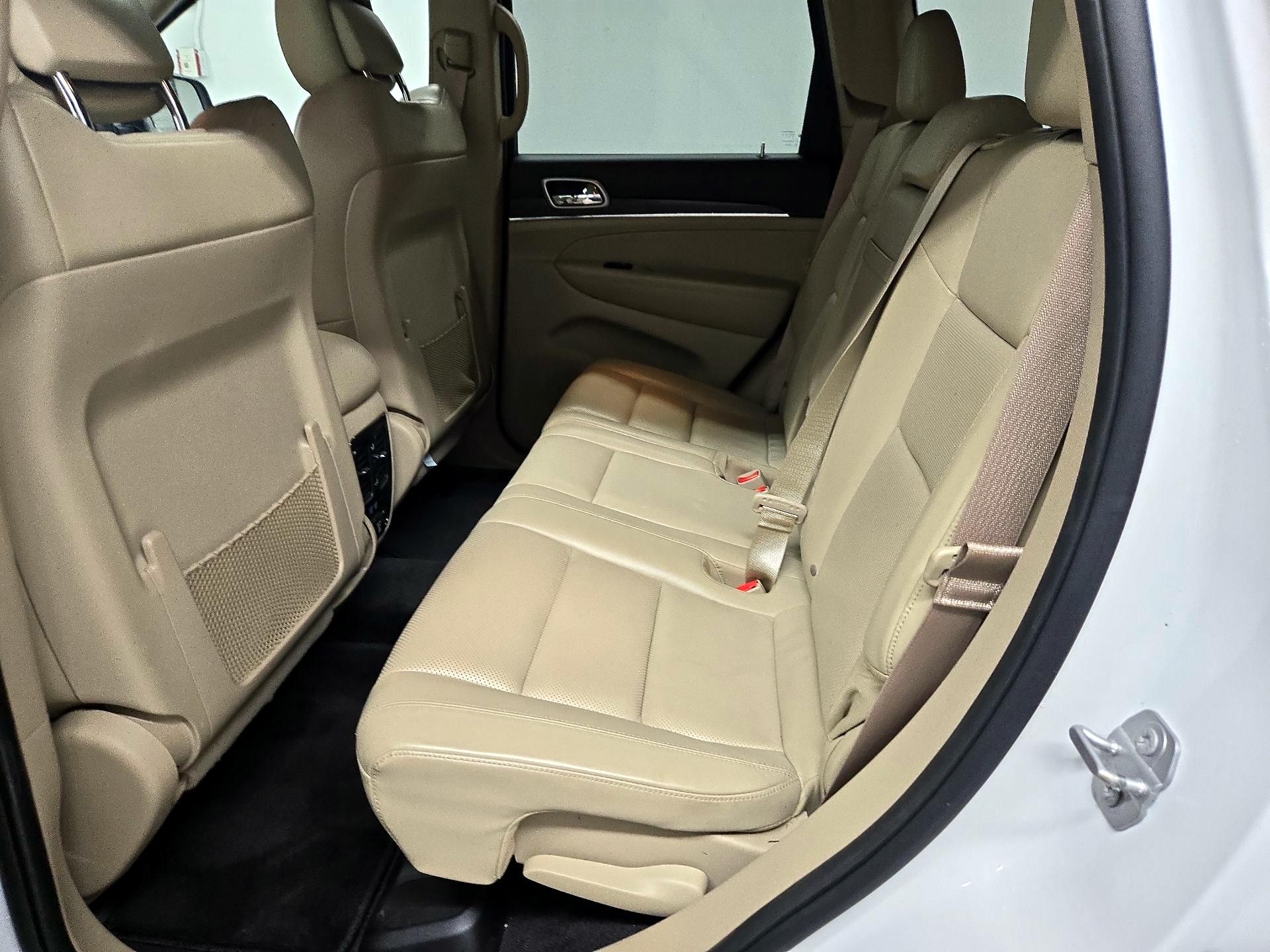 Thumbnail: 2018 Jeep Grand Cherokee - 20